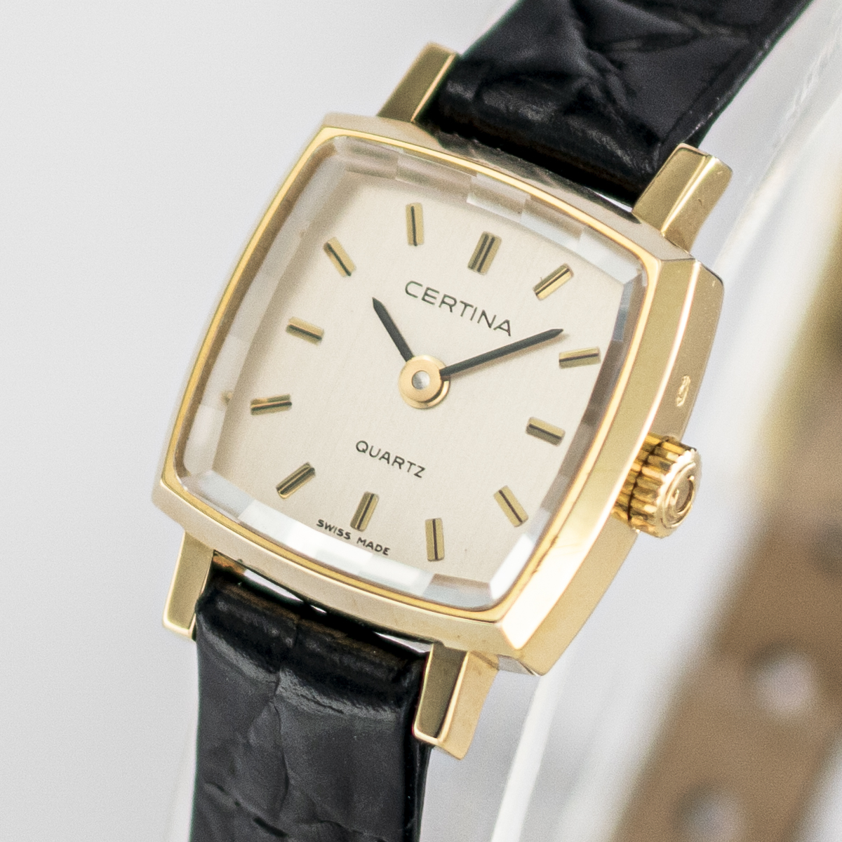 1579_marcels_watch_group_vintage_wristwatch_1973_ladies_certina_9089_goldwatch_dial_08