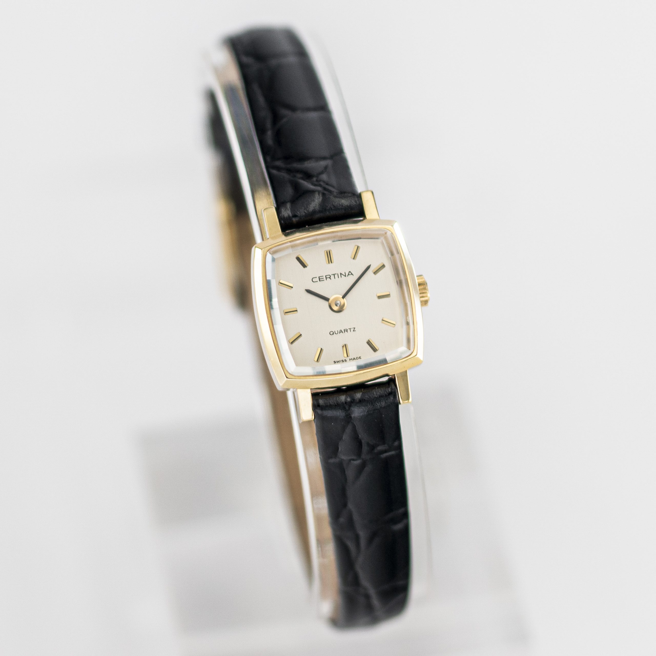 1579_marcels_watch_group_vintage_wristwatch_1973_ladies_certina_9089_goldwatch_dial_10