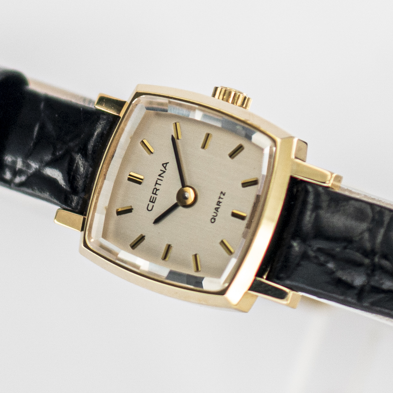 1579_marcels_watch_group_vintage_wristwatch_1973_ladies_certina_9089_goldwatch_dial_14