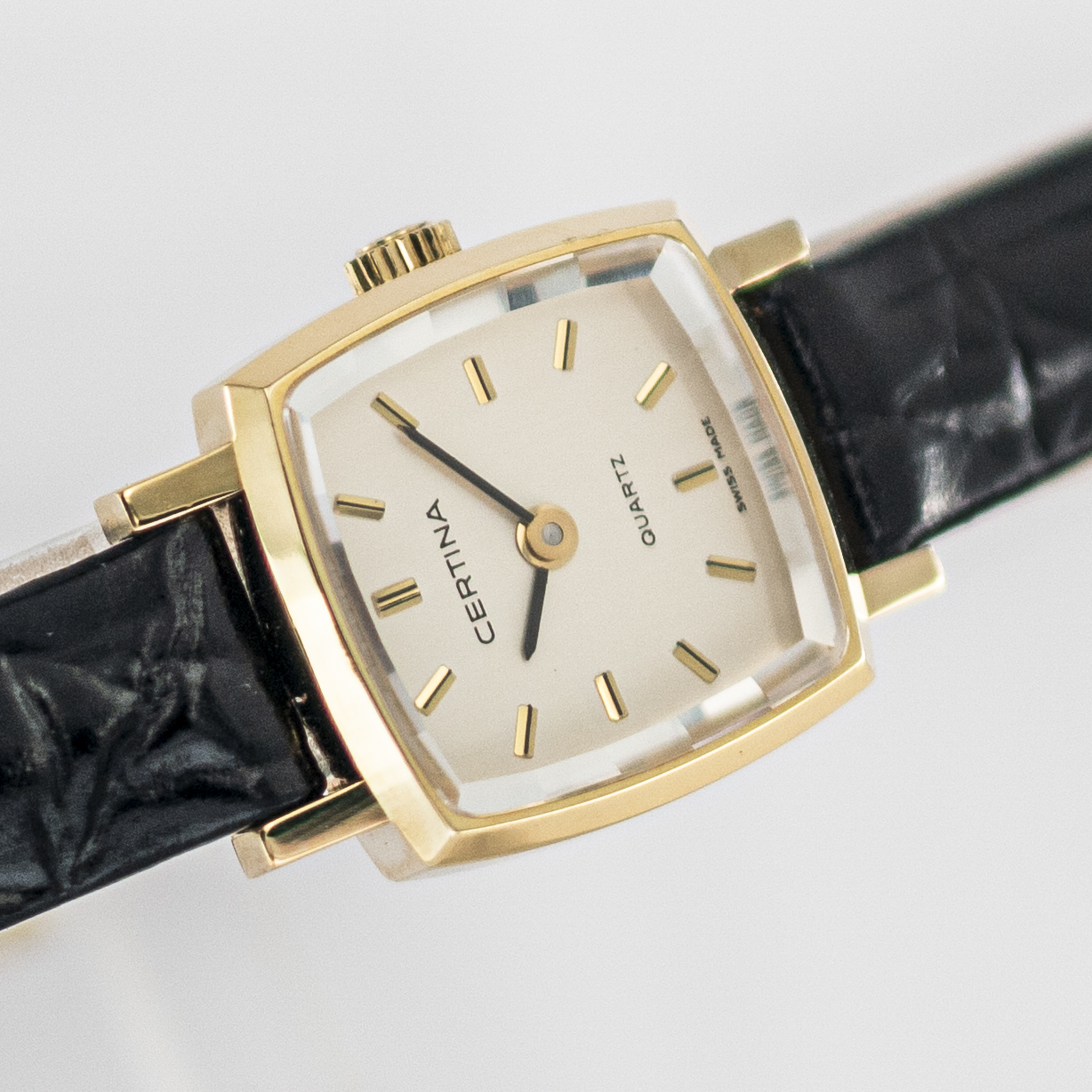1579_marcels_watch_group_vintage_wristwatch_1973_ladies_certina_9089_goldwatch_dial_15