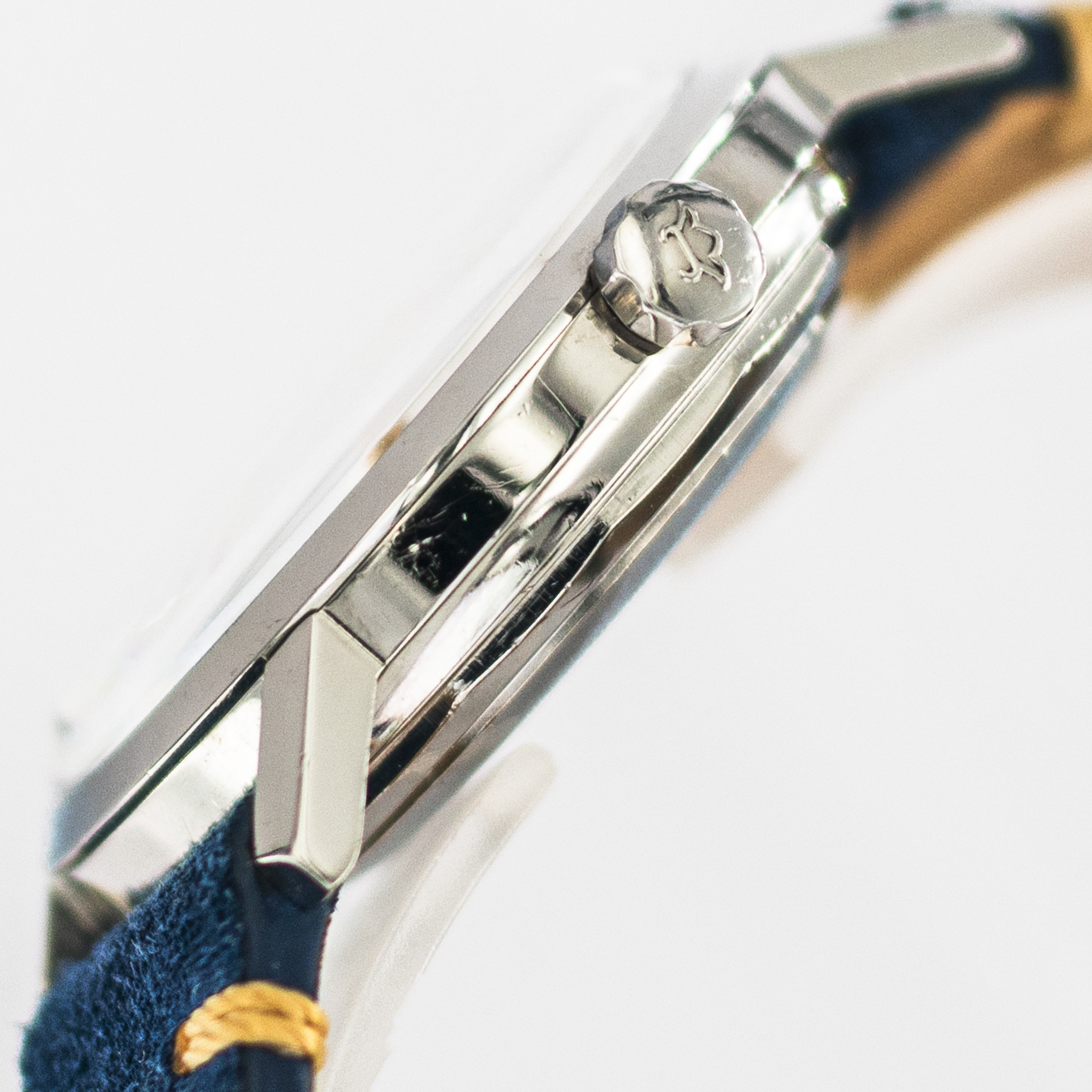 1582_marcels_watch_group_wristwatch_1964_vintage_lemania_867_64_case_side_03