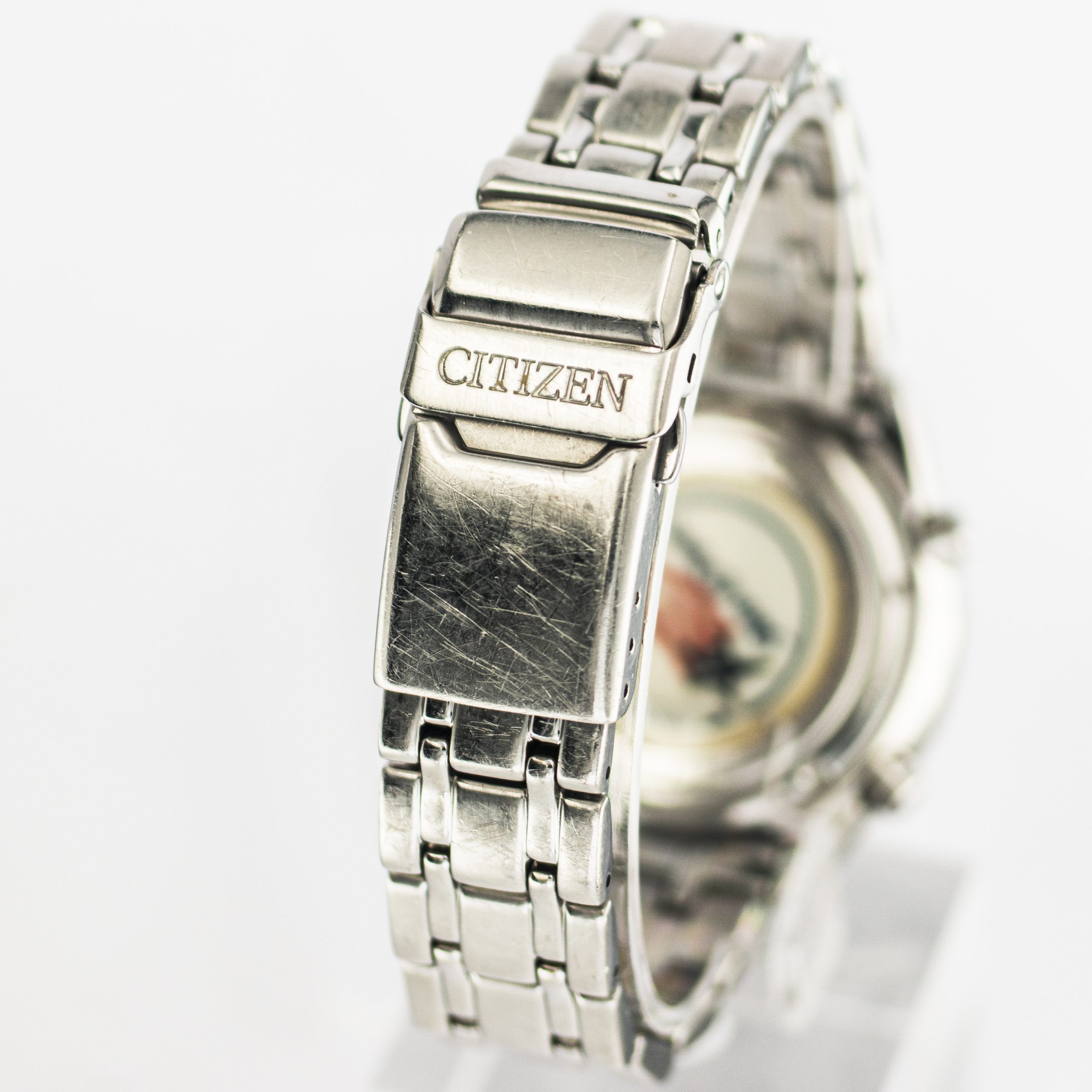 1588_marcels_watch_group_vintage_wristwatch_2000s_citizen_C320_Q01377_TA_navisail_stars_and_stripes_americas_cup_bracelet_02