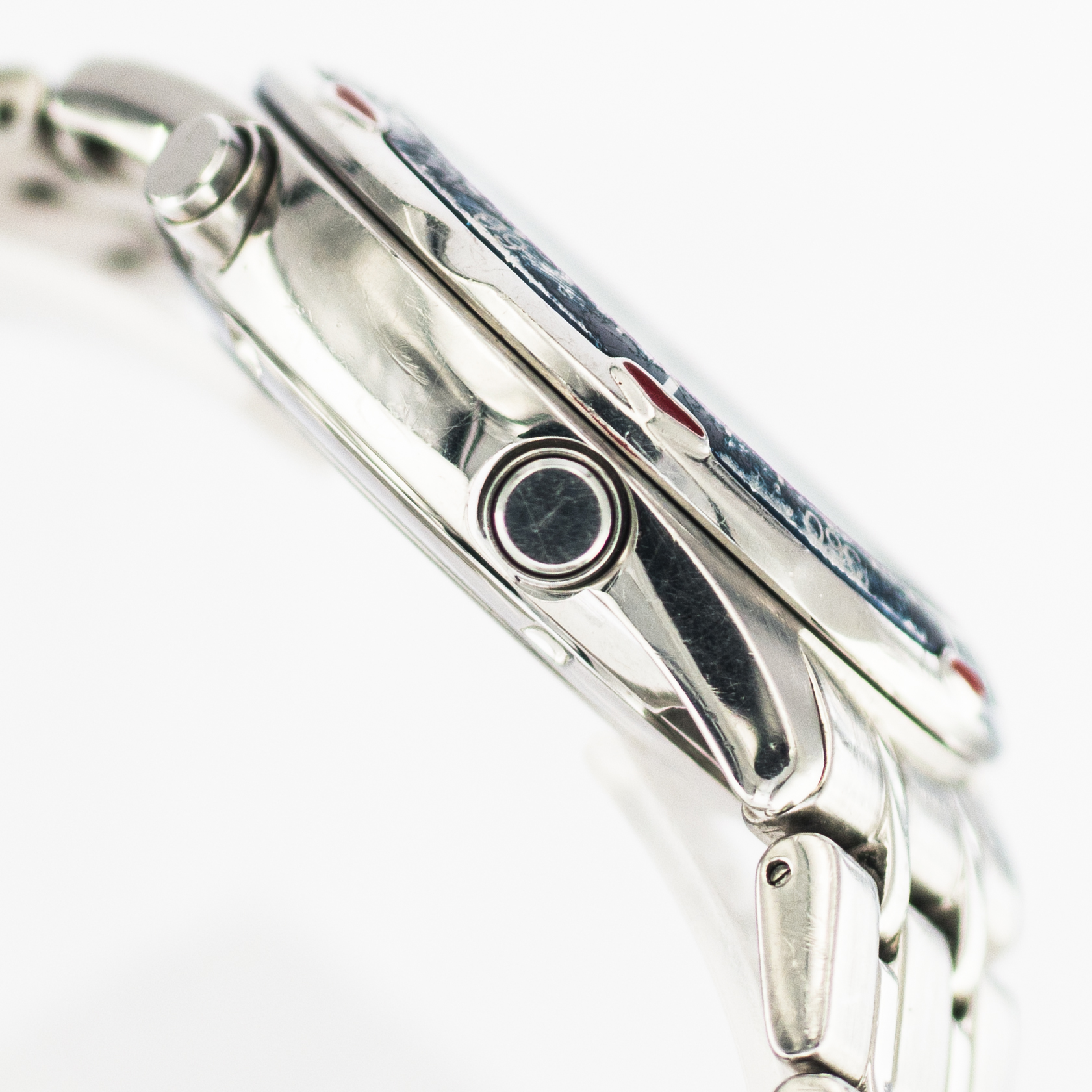 1588_marcels_watch_group_vintage_wristwatch_2000s_citizen_C320_Q01377_TA_navisail_stars_and_stripes_americas_cup_case_side_03