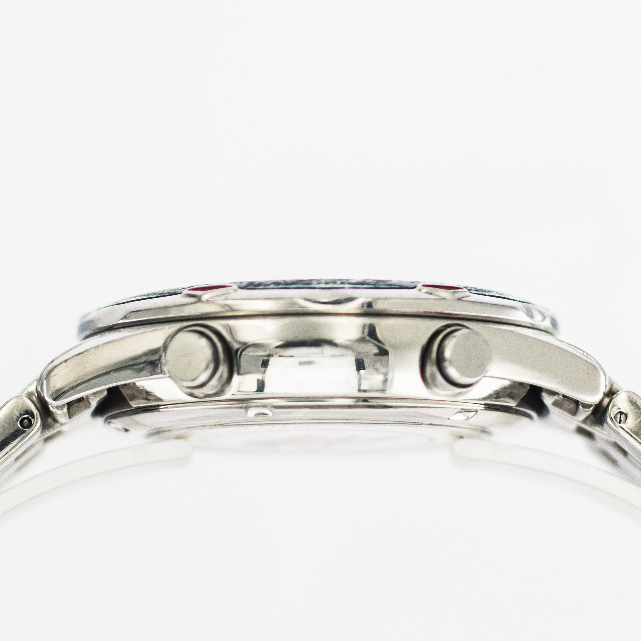 1588_marcels_watch_group_vintage_wristwatch_2000s_citizen_C320_Q01377_TA_navisail_stars_and_stripes_americas_cup_case_side_04