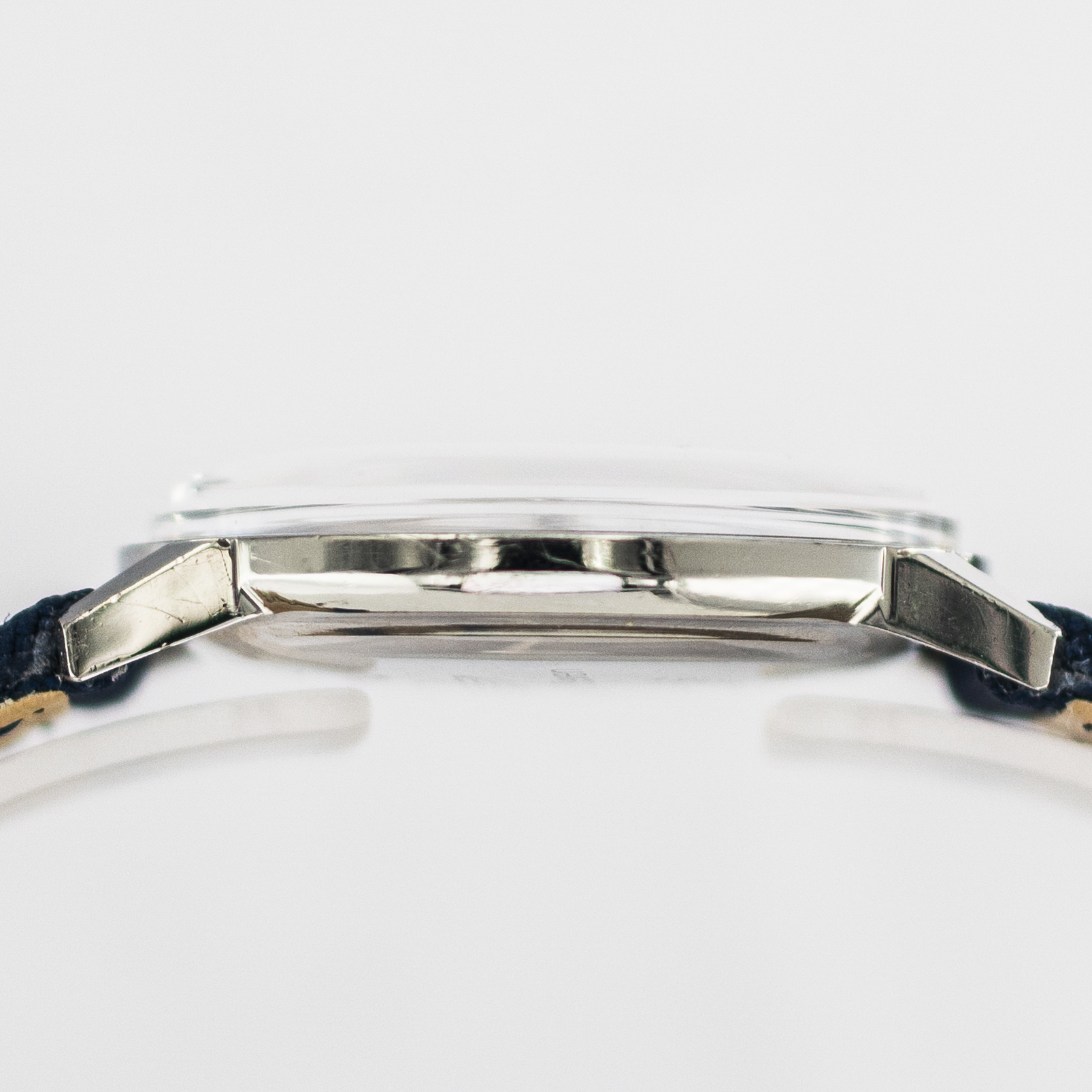 1589_marcels_watch_group_wristwatch_1962_vintage_tissot_42524_1_seastar_case_side_04