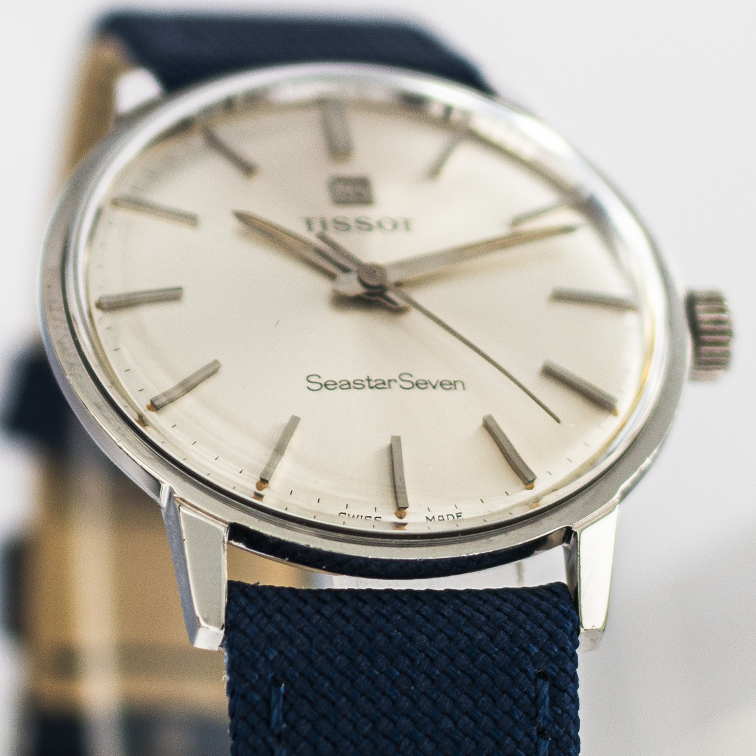 1589_marcels_watch_group_wristwatch_1962_vintage_tissot_42524_1_seastar_lugs_04