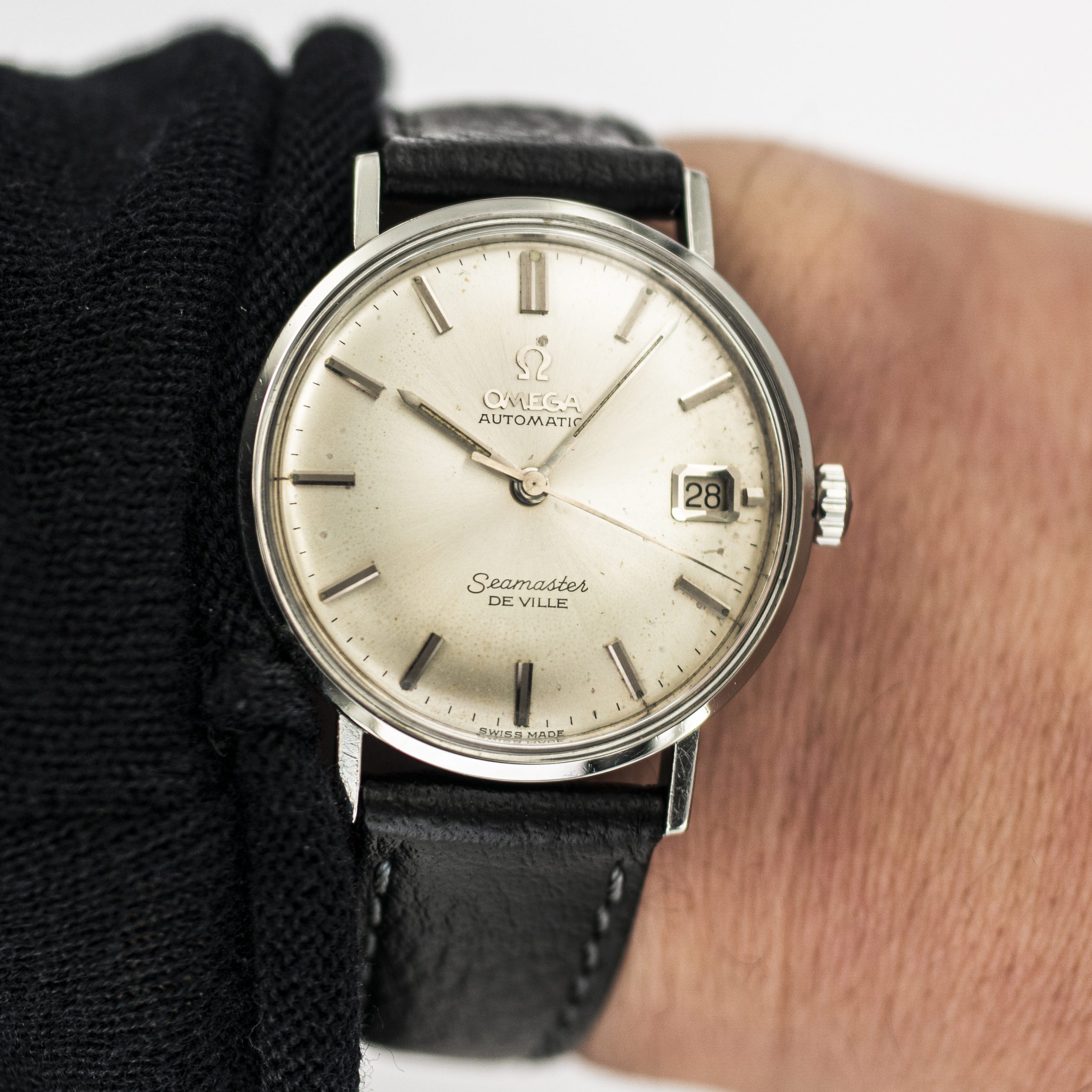 1590_marcels_watch_group_vintage_wrist_watch_1963_omega_14765_seamaster_de_ville_wristshot_02