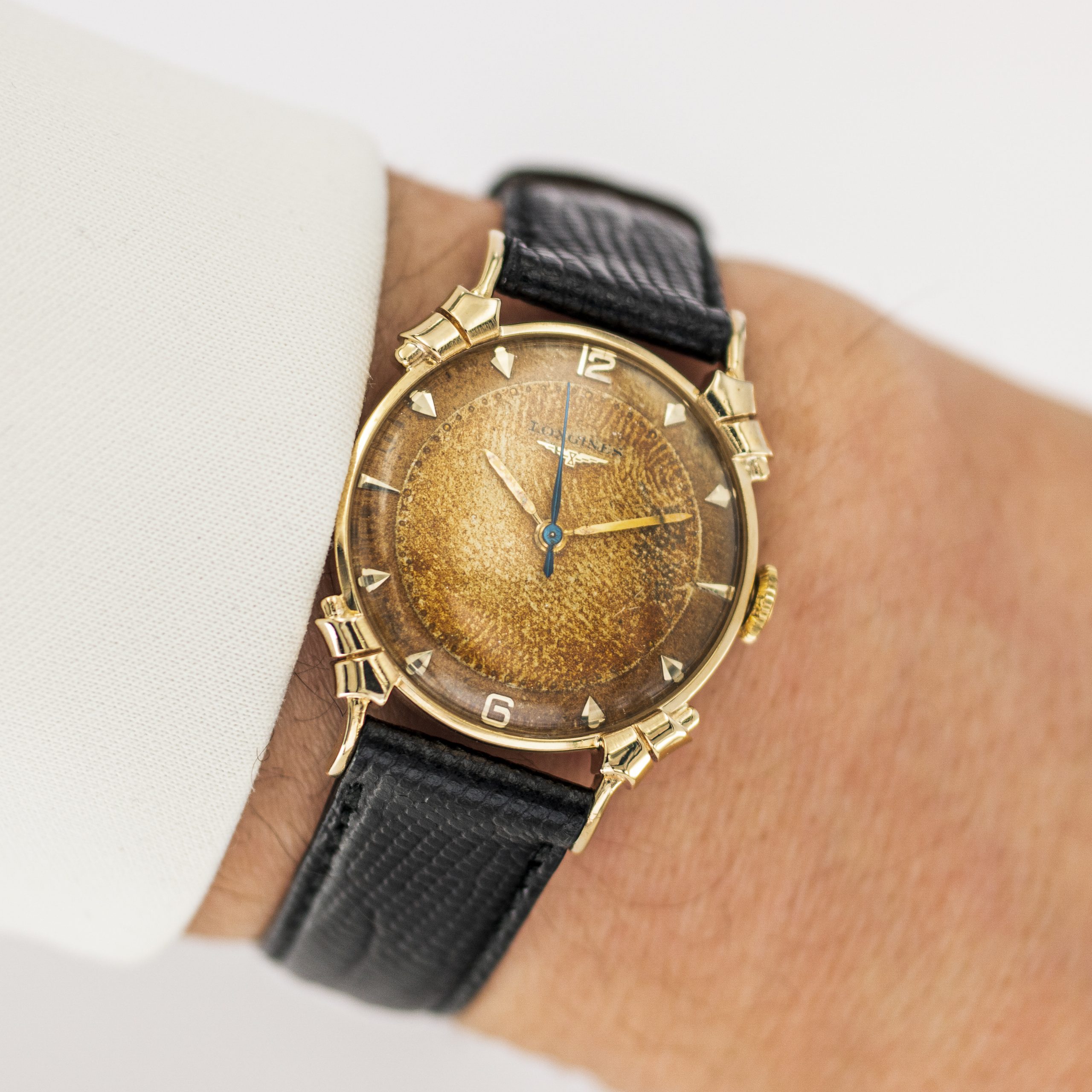 1591_marcels_watch_group_wristwatch_1950_vintage_longines_967729_14K_goldwatch_wristshot_01