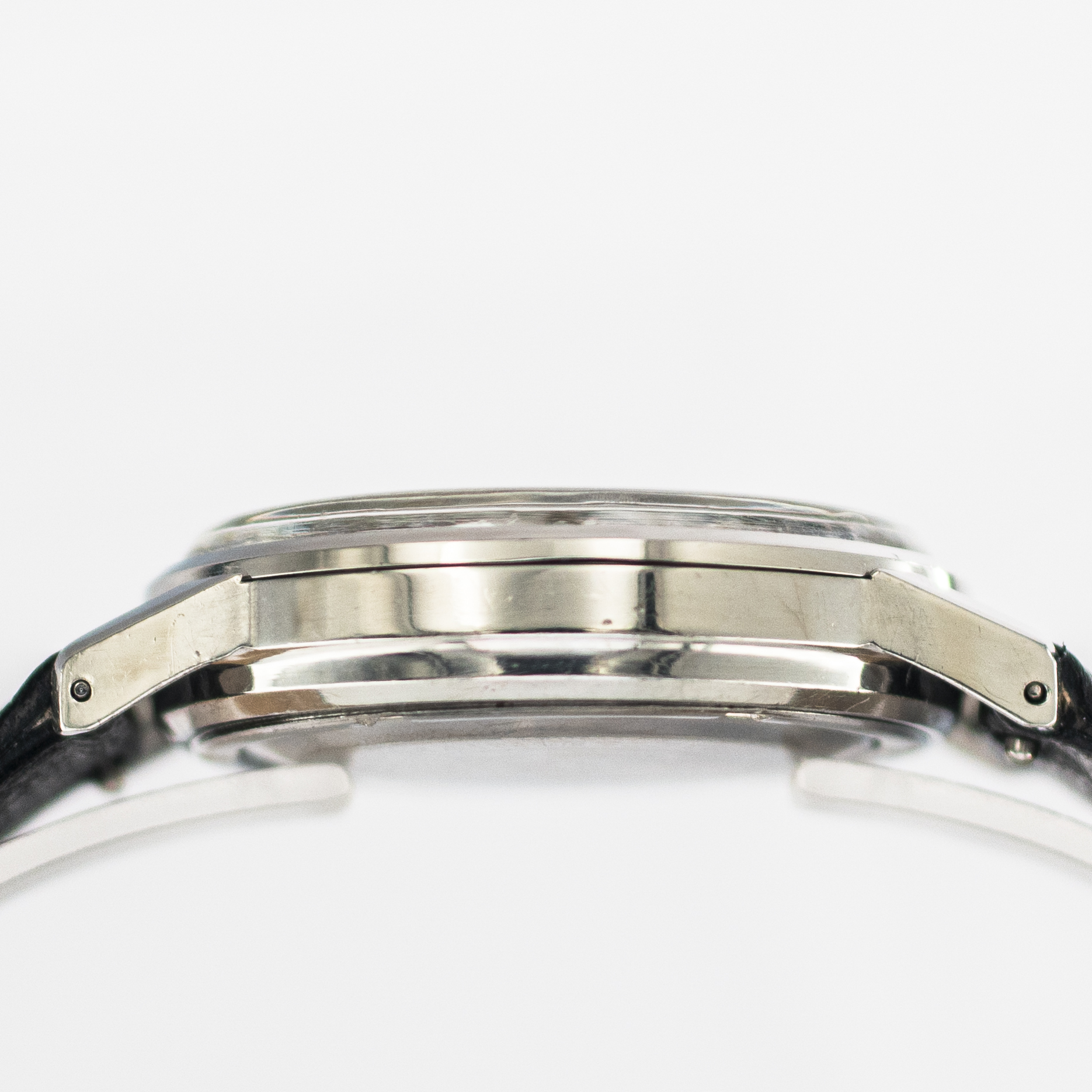 1598_marcels_watch_group_wristwatch_1961_vintage_seiko_3612659_silver_wave_case_side_04