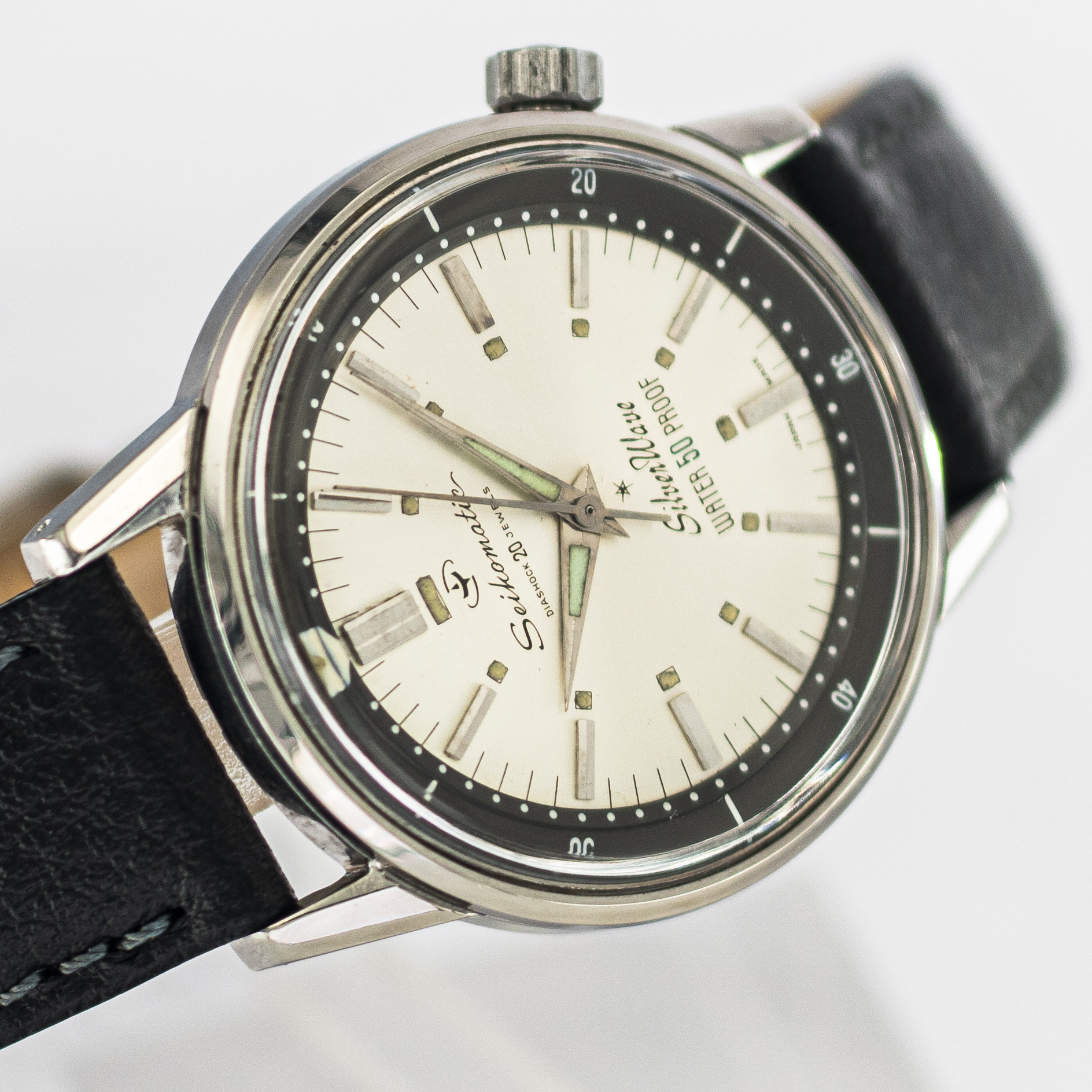 1598_marcels_watch_group_wristwatch_1961_vintage_seiko_3612659_silver_wave_dial_11