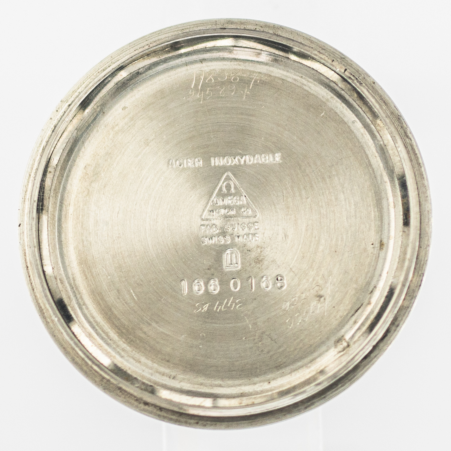 1606_marcels_watch_group_wristwatch_1973_vintage_omega_166.0168_geneve_caseback_01