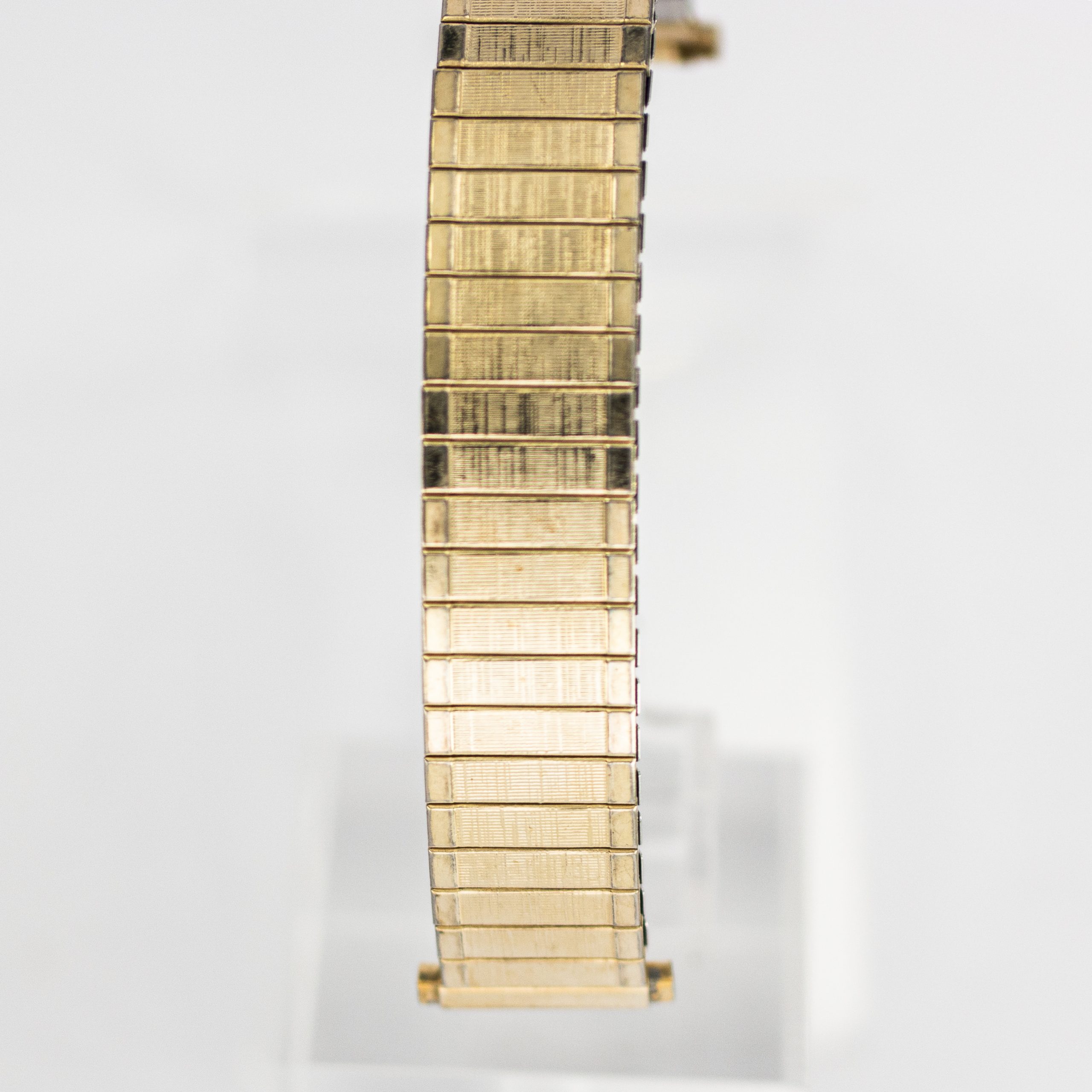 STR0156_marcels_watch_group_speidel_USA_gold_on_steel_fleixible_bracelet_03