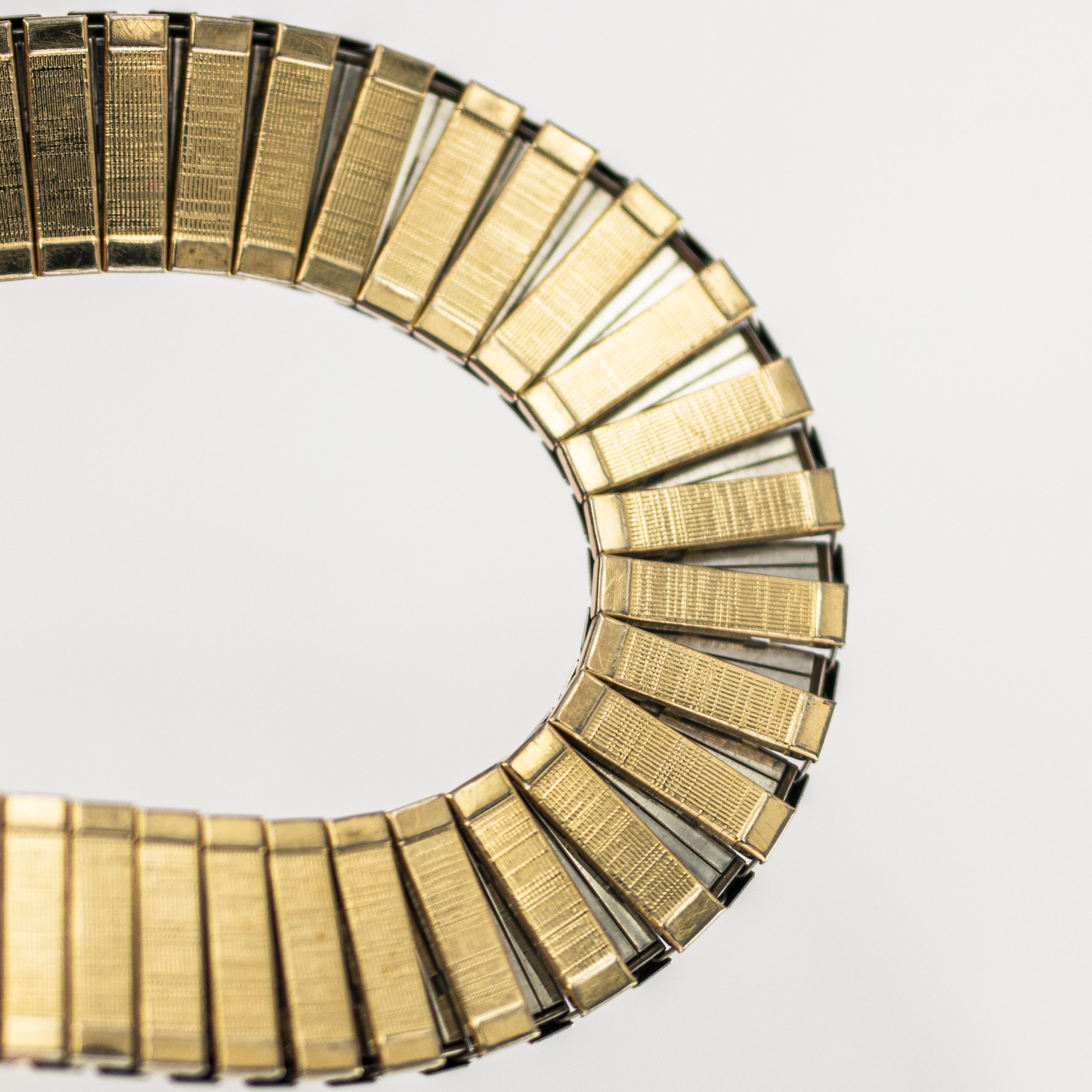 STR0156_marcels_watch_group_speidel_USA_gold_on_steel_fleixible_bracelet_08