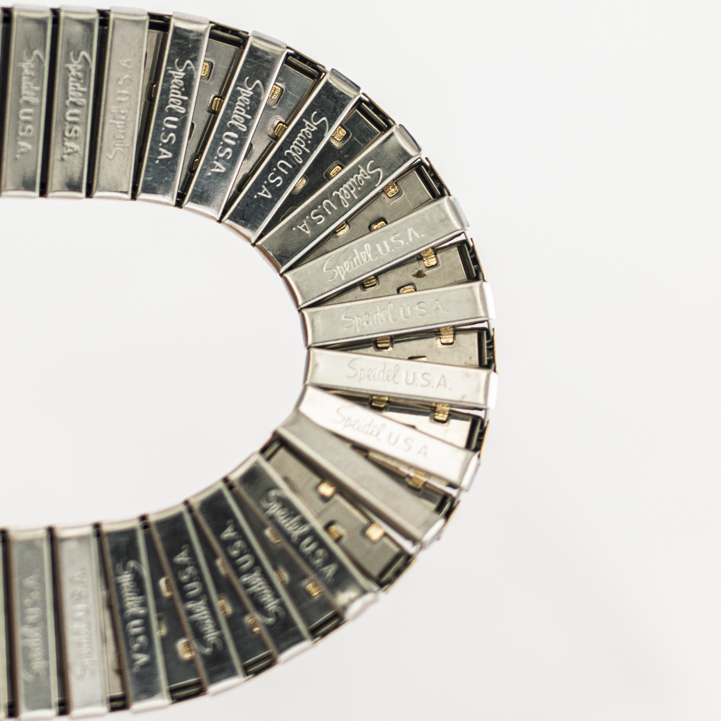 STR0156_marcels_watch_group_speidel_USA_gold_on_steel_fleixible_bracelet_09