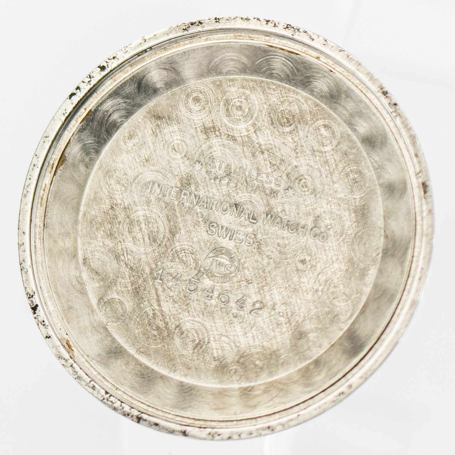 1603_marcels_watch_group_vintage_wristwatch_1955_iwc_1454642_calatrava_caseback_02