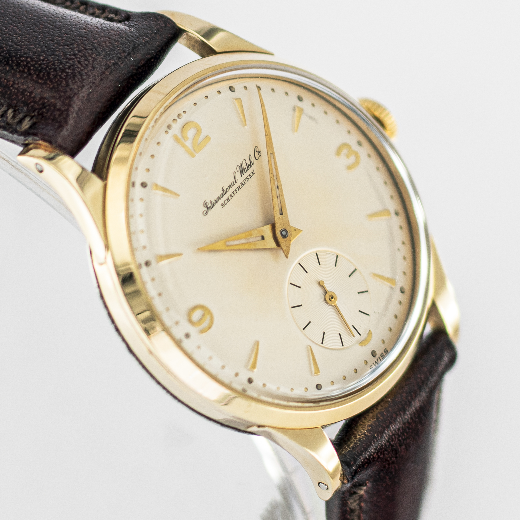 1603_marcels_watch_group_vintage_wristwatch_1955_iwc_1454642_calatrava_dial_07
