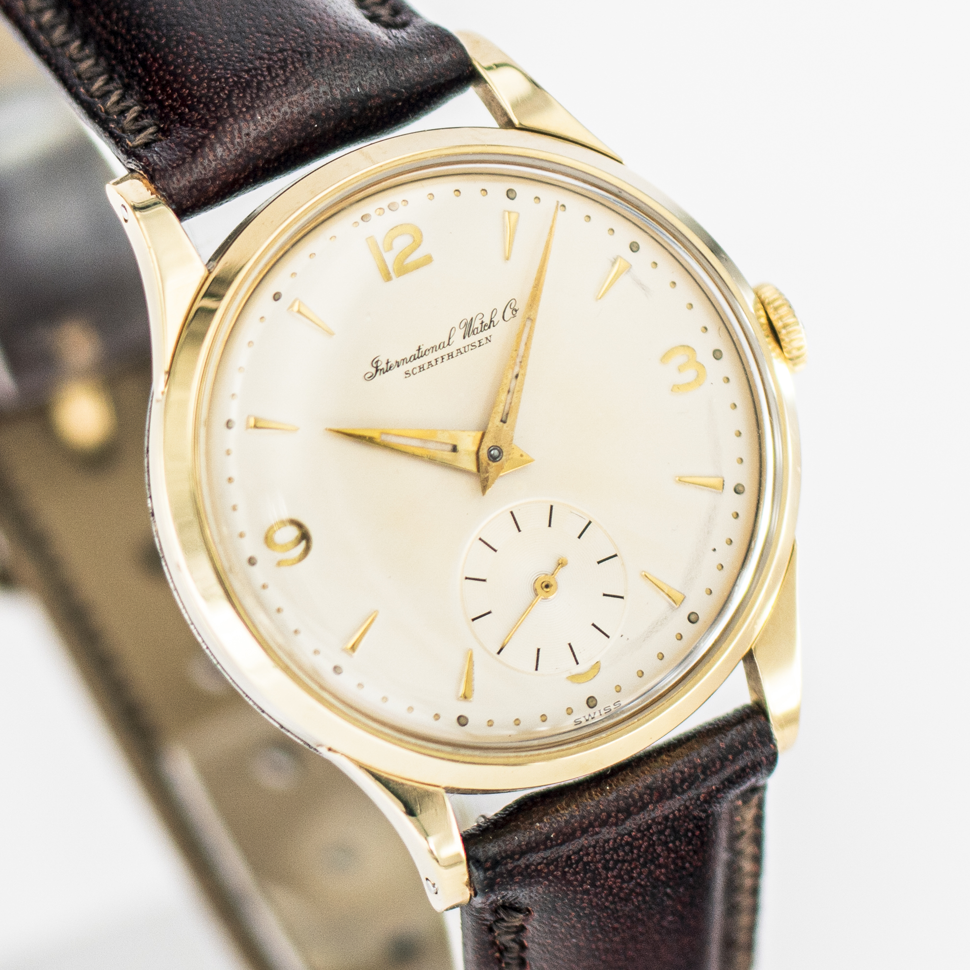 1603_marcels_watch_group_vintage_wristwatch_1955_iwc_1454642_calatrava_dial_08