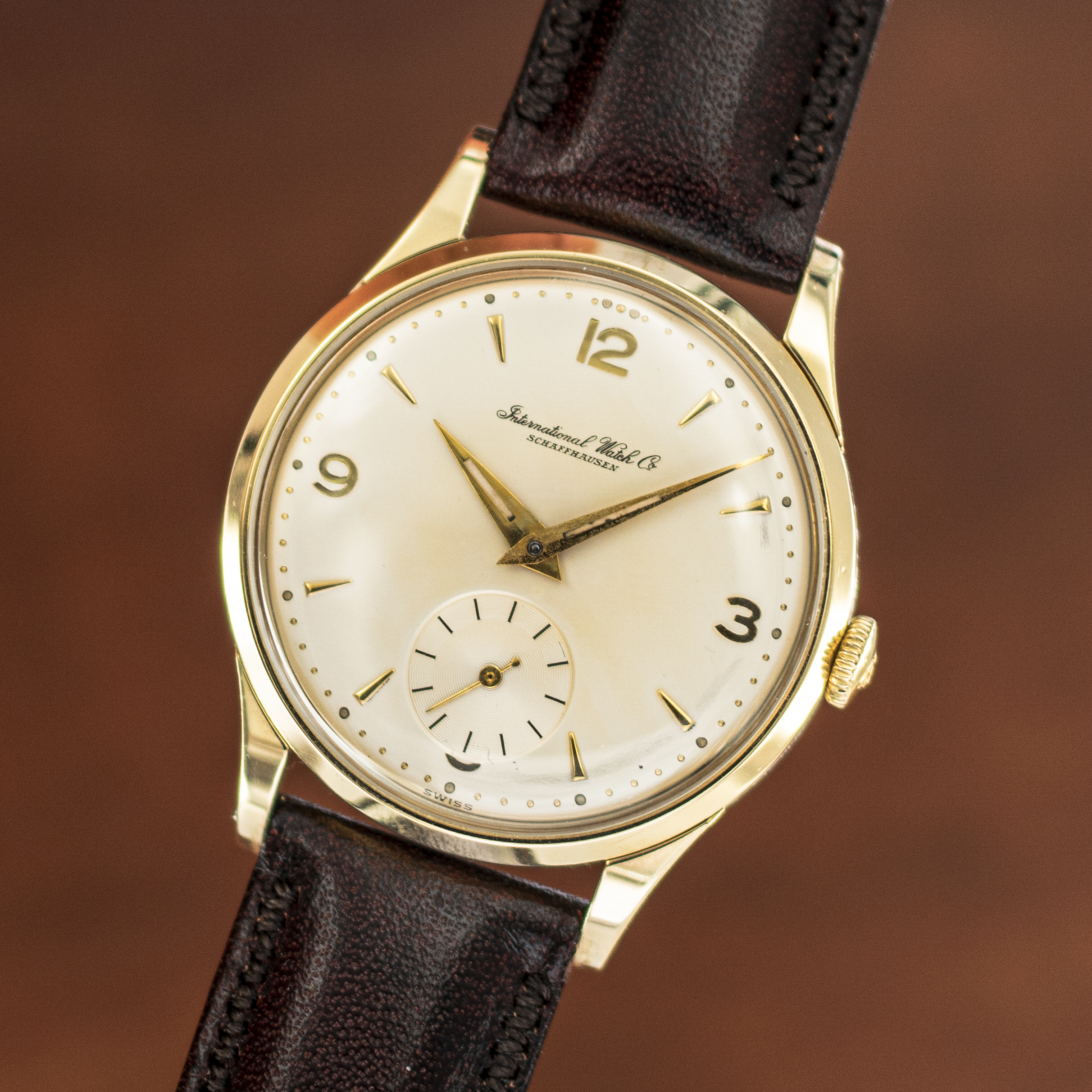 1603_marcels_watch_group_vintage_wristwatch_1955_iwc_1454642_calatrava_dial_14