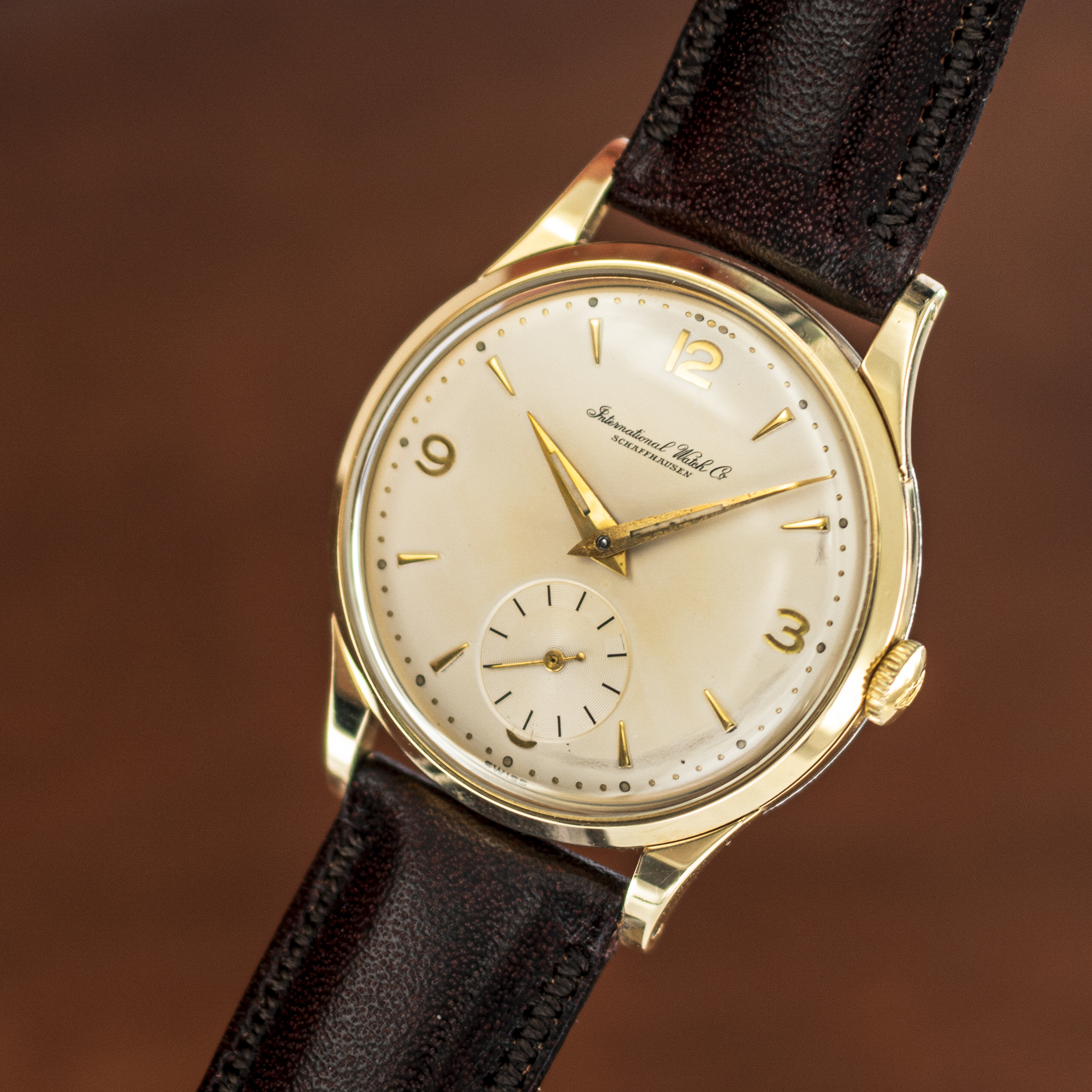 1603_marcels_watch_group_vintage_wristwatch_1955_iwc_1454642_calatrava_dial_15