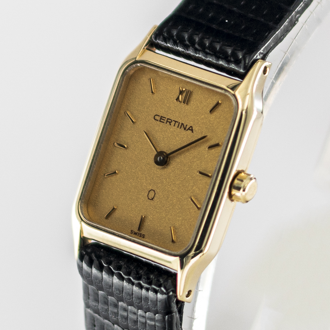 1609_marcels_watch_group_ladies_goldwatch_1973_vintage_certina_tank_14K_dial_03