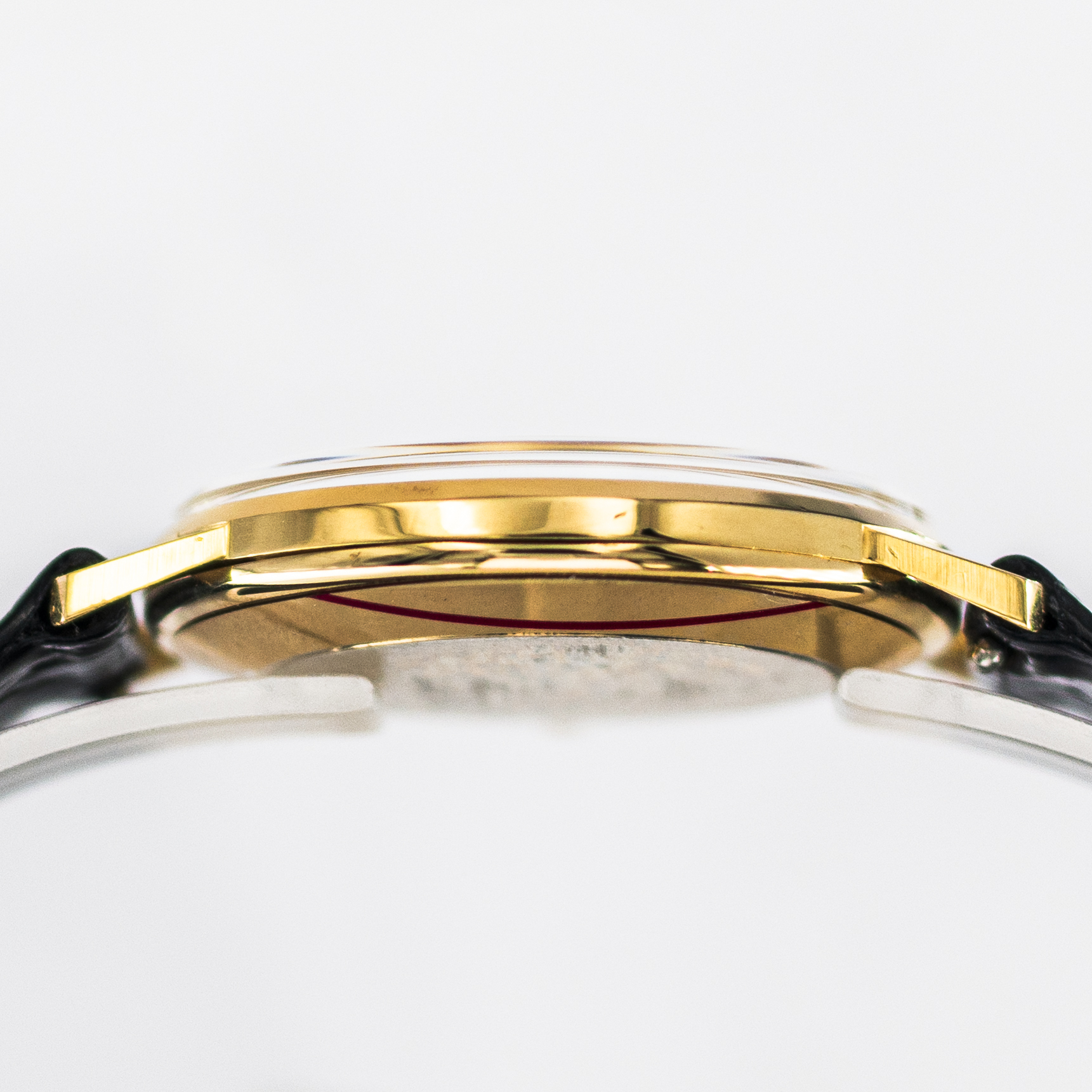 1611_marcels_watch_group_wristwatch_1968_vintage_jaegerlecoultre_20007_calatrava_18K_case_side_04