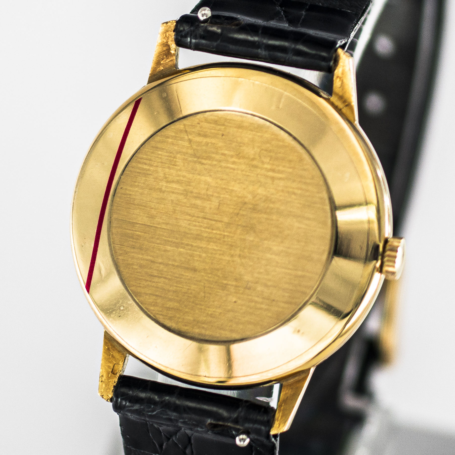 1611_marcels_watch_group_wristwatch_1968_vintage_jaegerlecoultre_20007_calatrava_18K_caseback_07