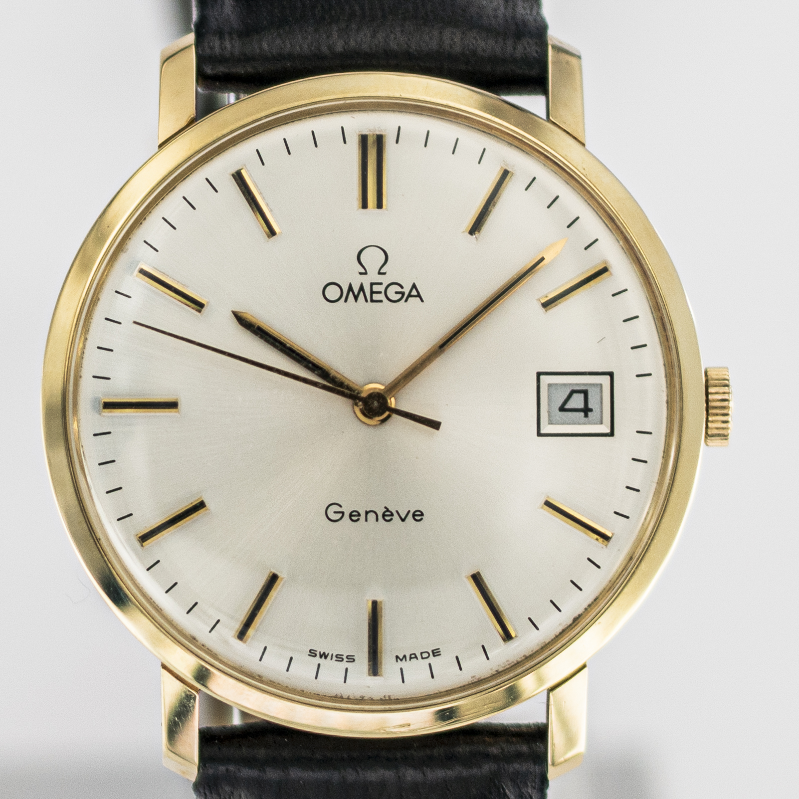 1615_marcels_watch_group_wristwatch_1972_vintage_omega_132.9085_1181_genêve_14K_gold_dial_01