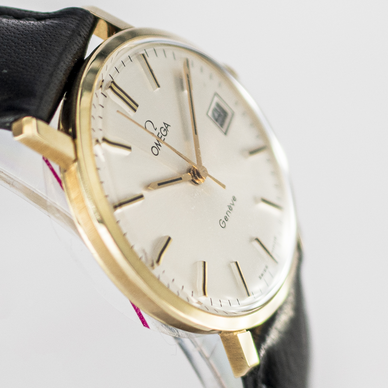 1615_marcels_watch_group_wristwatch_1972_vintage_omega_132.9085_1181_genêve_14K_gold_dial_08