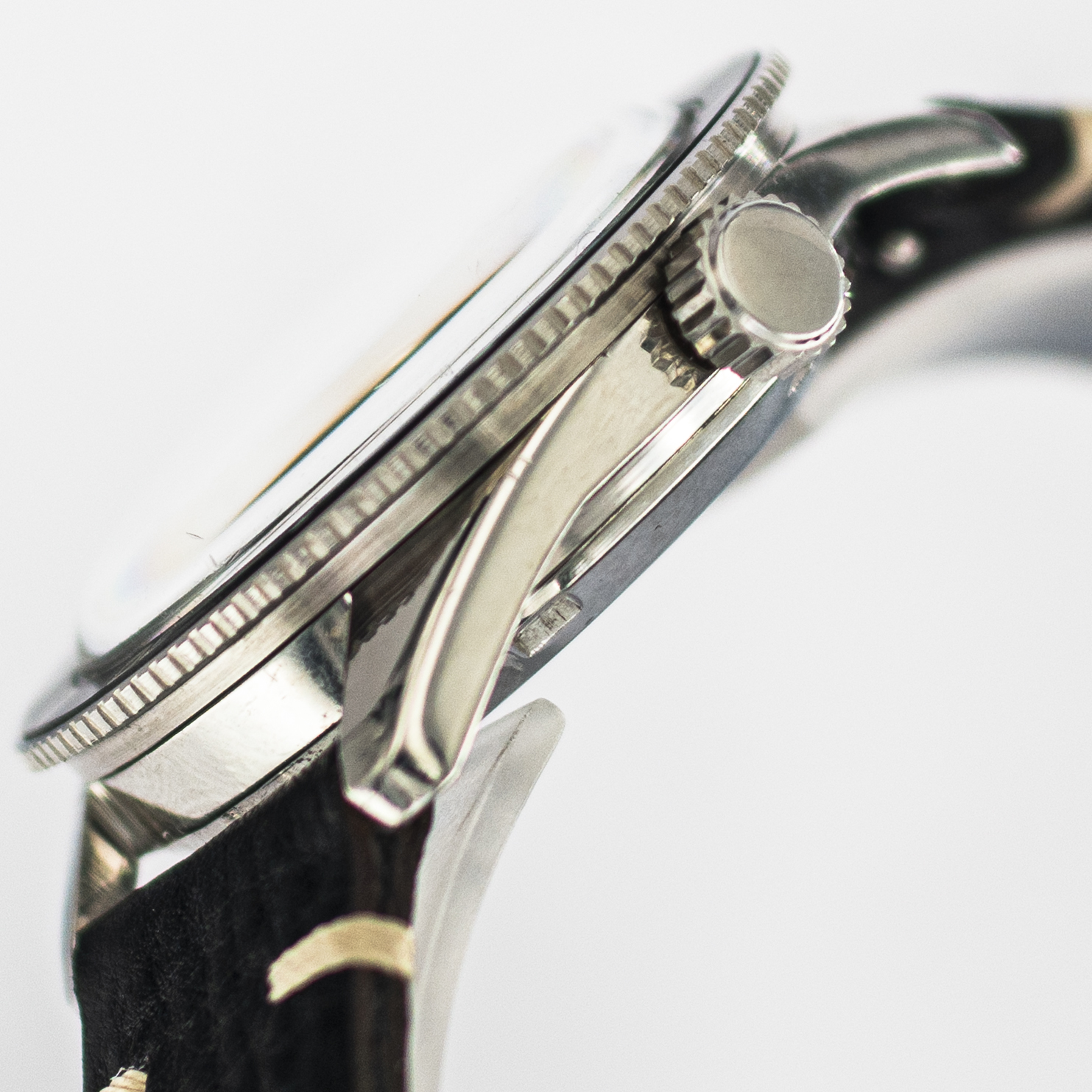 1620_marcels_watch_group_wristwatch_1960s_vintage_blancpain_aqua_lung_fift_fathoms_case_side_03