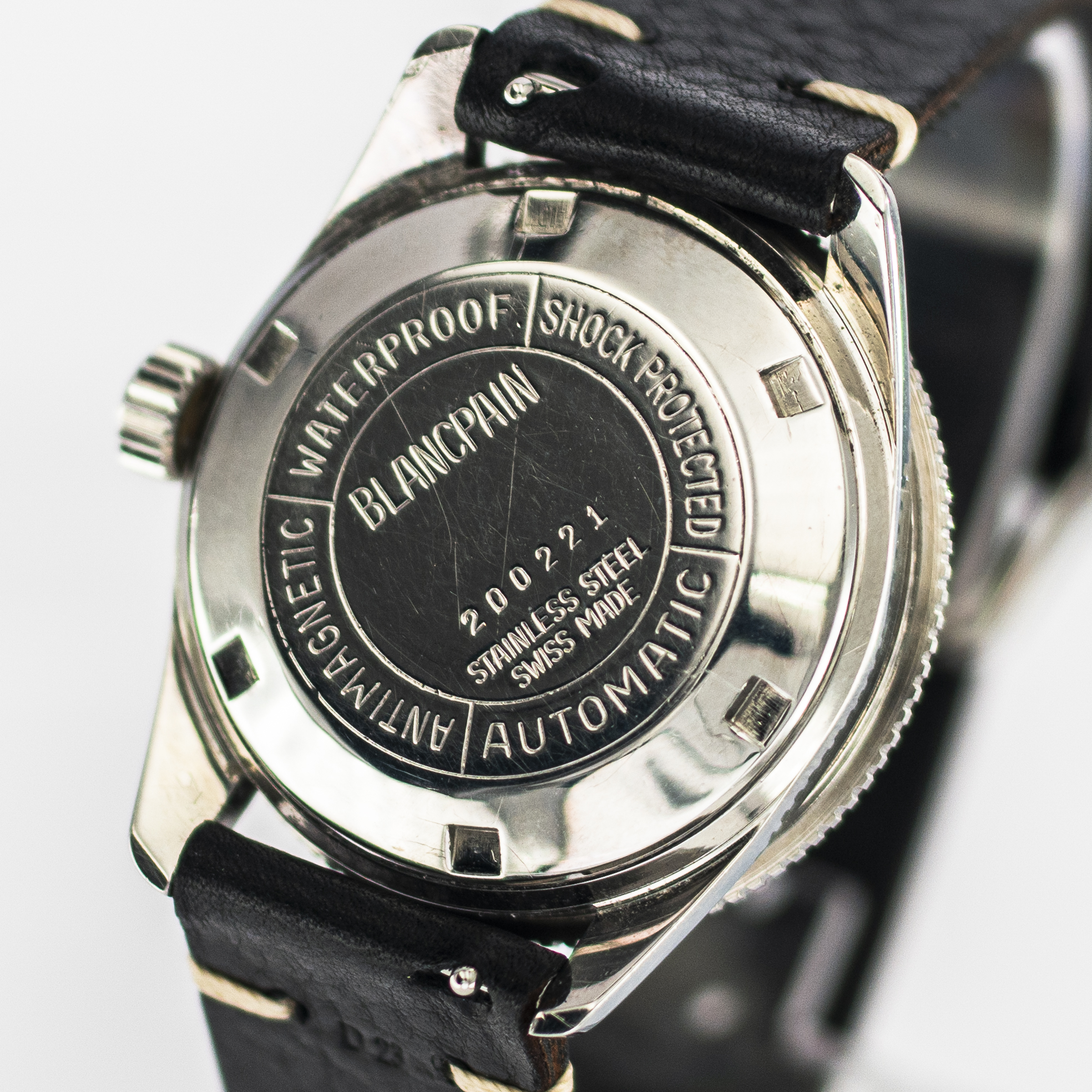 1620_marcels_watch_group_wristwatch_1960s_vintage_blancpain_aqua_lung_fift_fathoms_caseback_02