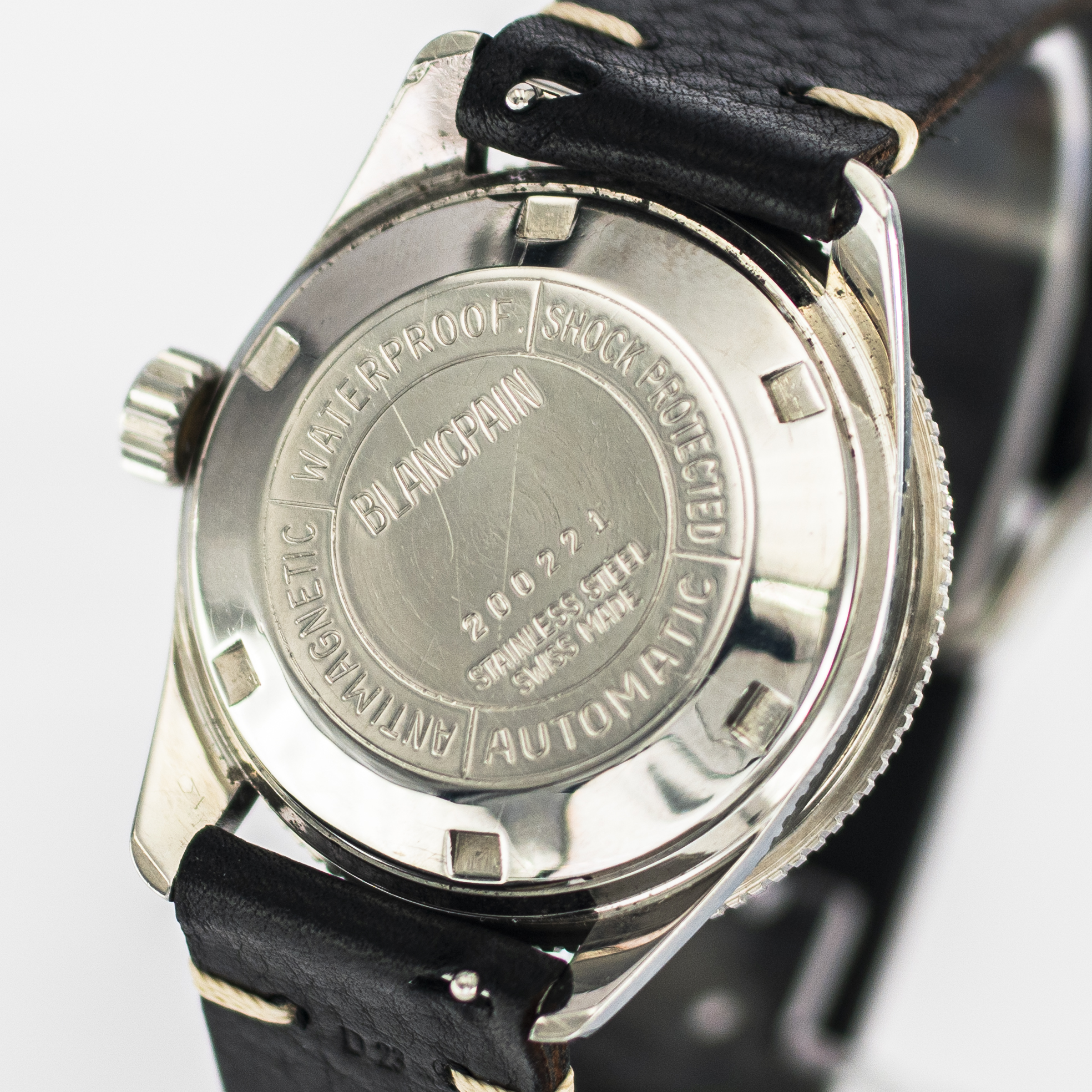 1620_marcels_watch_group_wristwatch_1960s_vintage_blancpain_aqua_lung_fift_fathoms_caseback_03