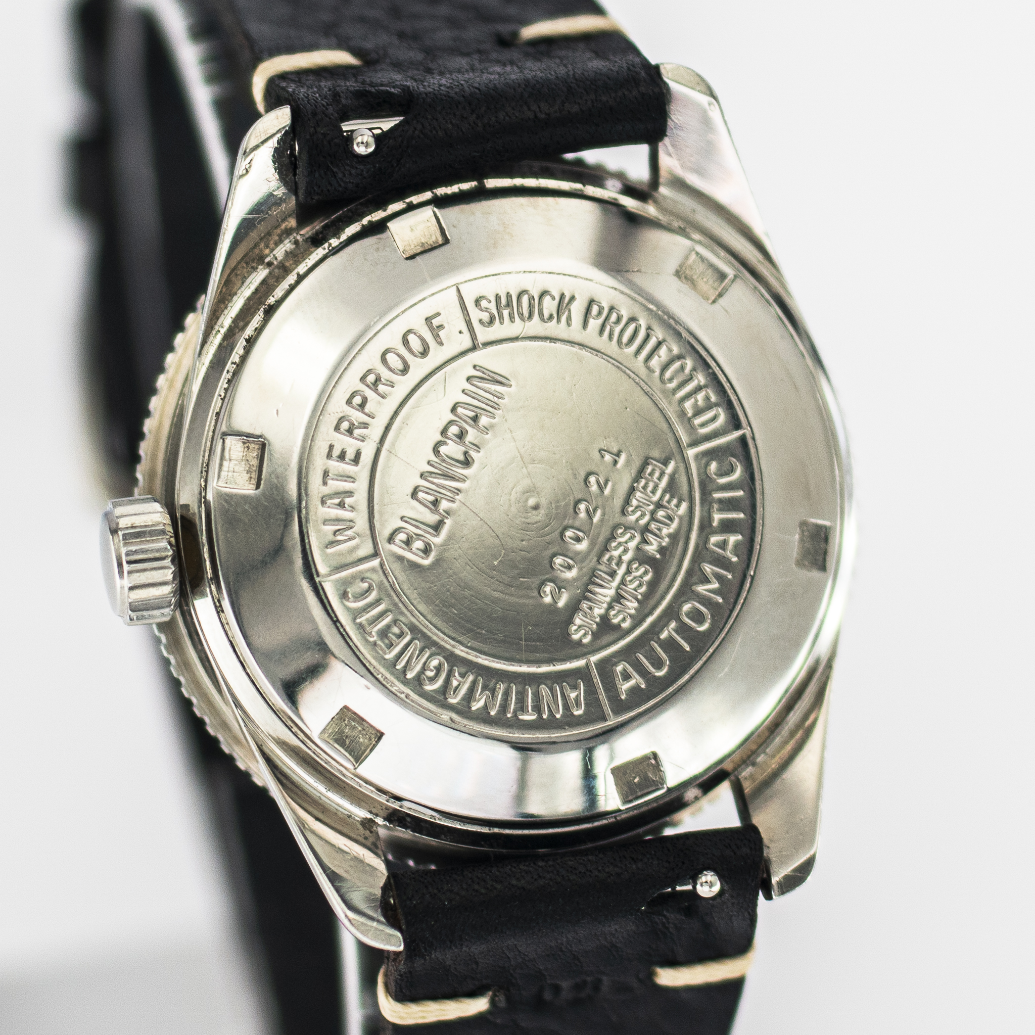 1620_marcels_watch_group_wristwatch_1960s_vintage_blancpain_aqua_lung_fift_fathoms_caseback_04