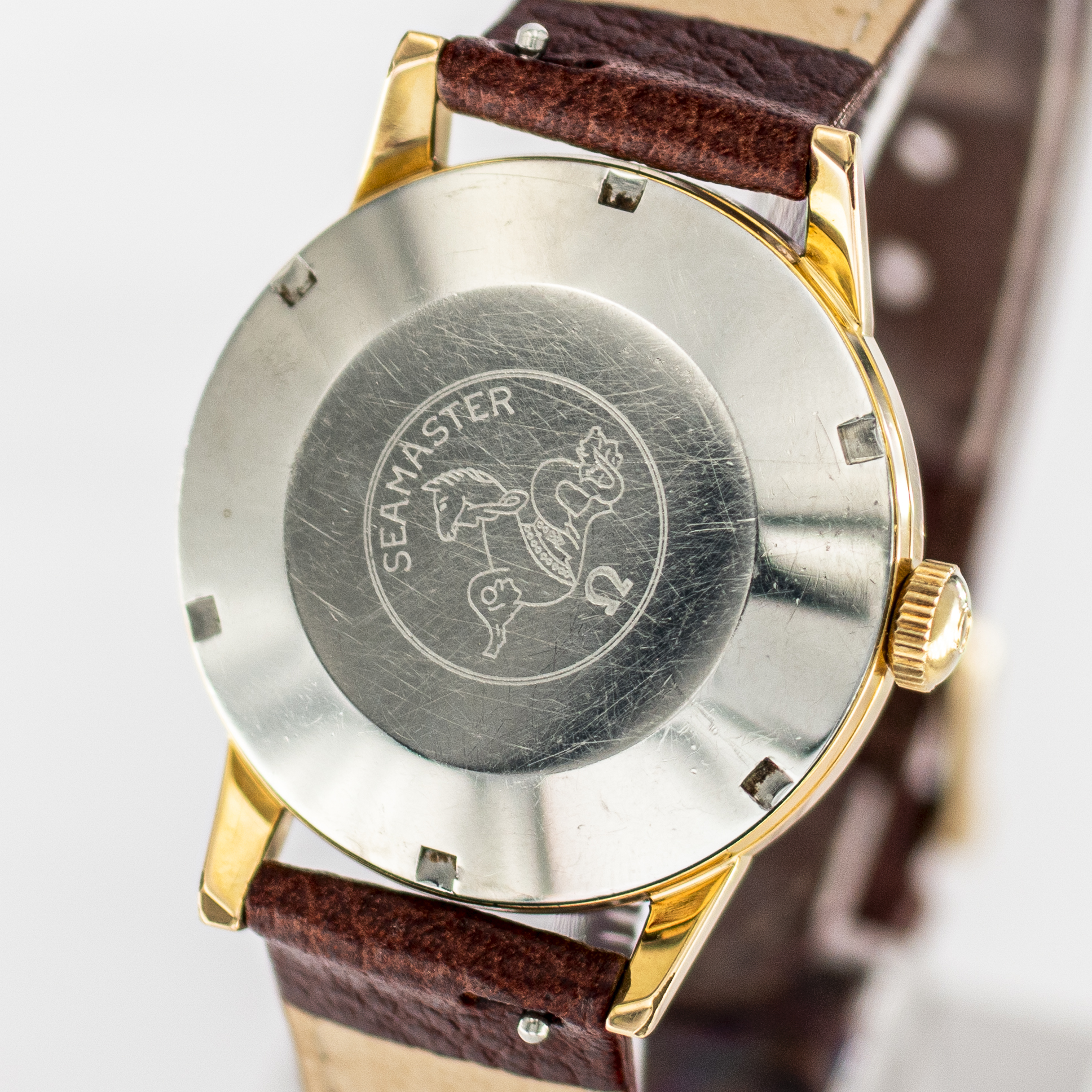 1621_marcels_watch_group_wristwatch_1962_vintagewatch_omega_135.003_seamaster_30_caseback_05