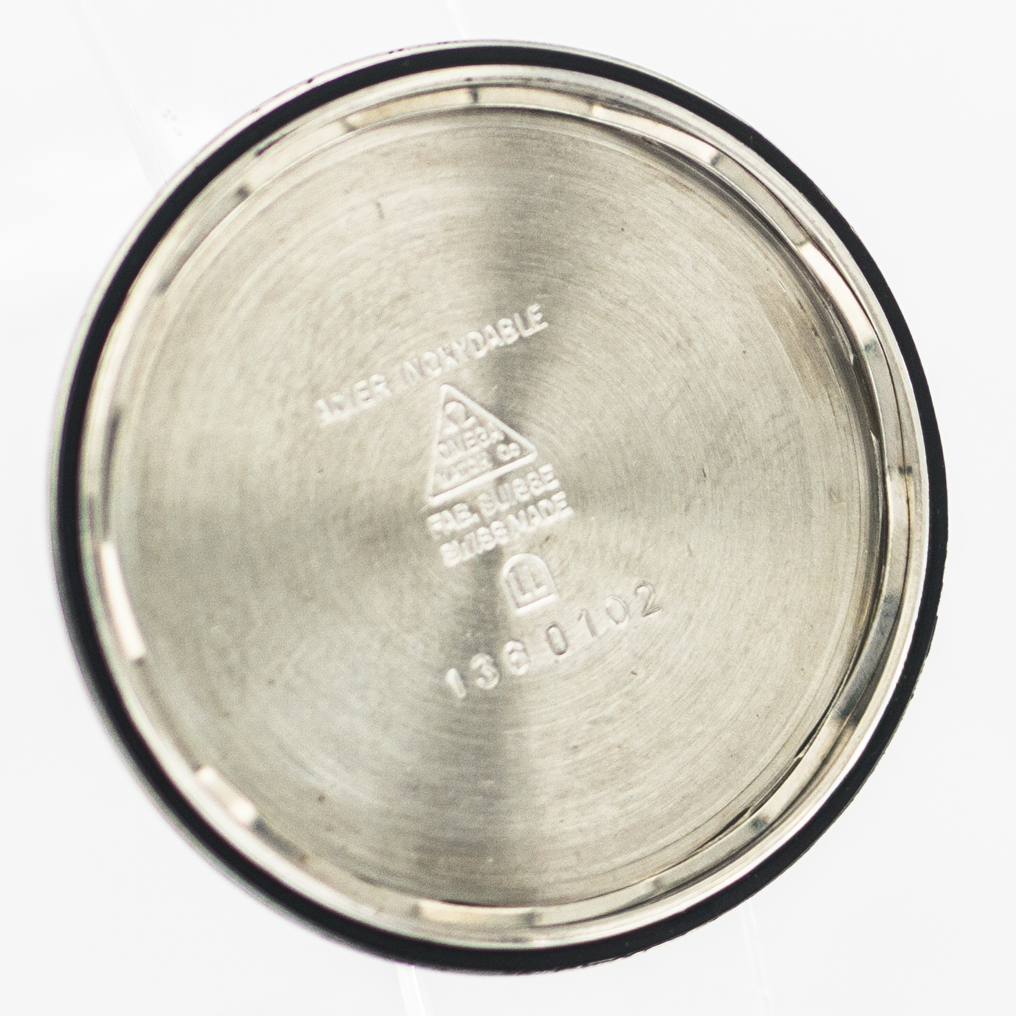 1625_marcles_watch_group_wristwatch_1972_vintage_omega_136.0102_geneve_caseback_02
