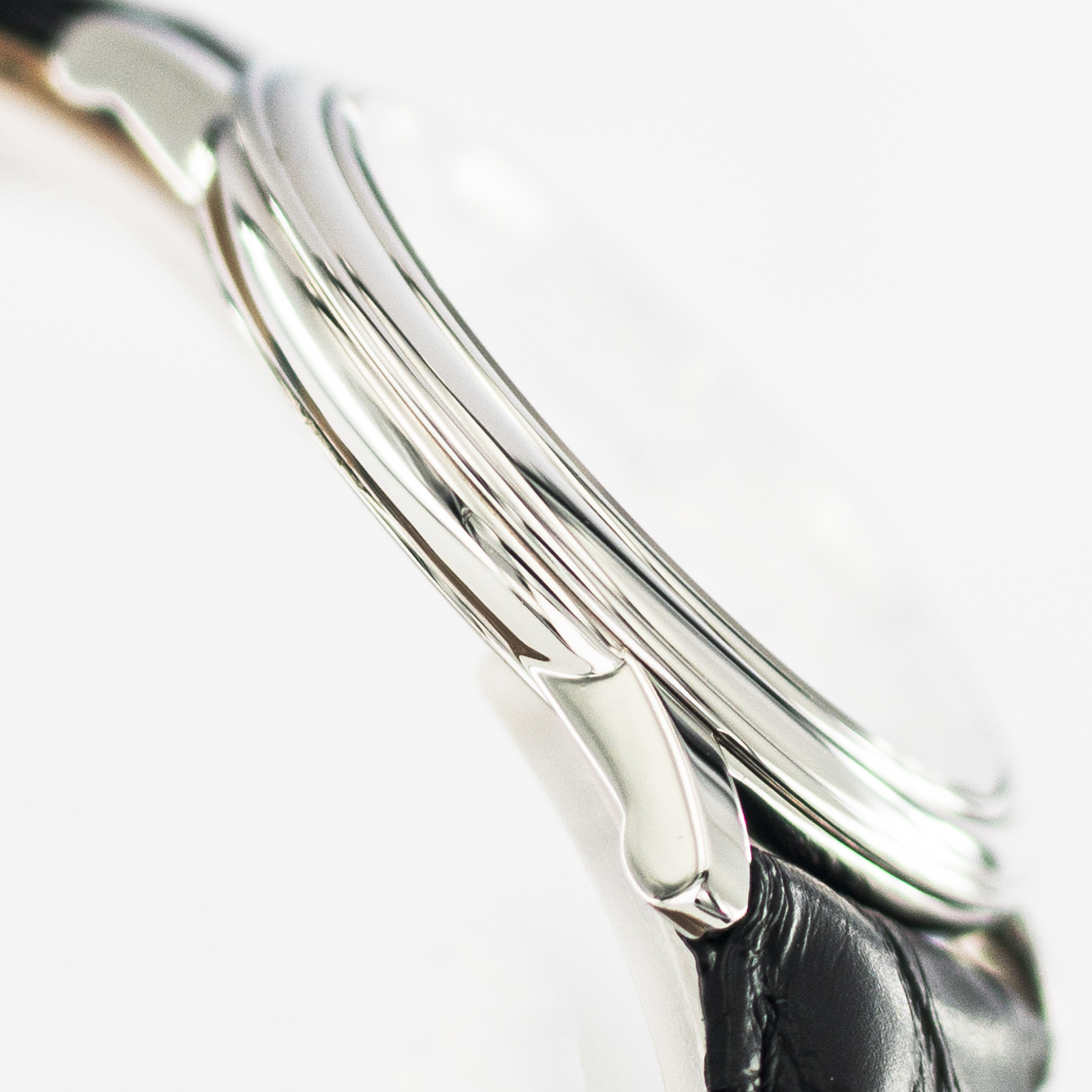 1626_marcels_watch_group_wristwatch_1998_vintage_omega_125.0150_de_ville_prestige_case_side_05