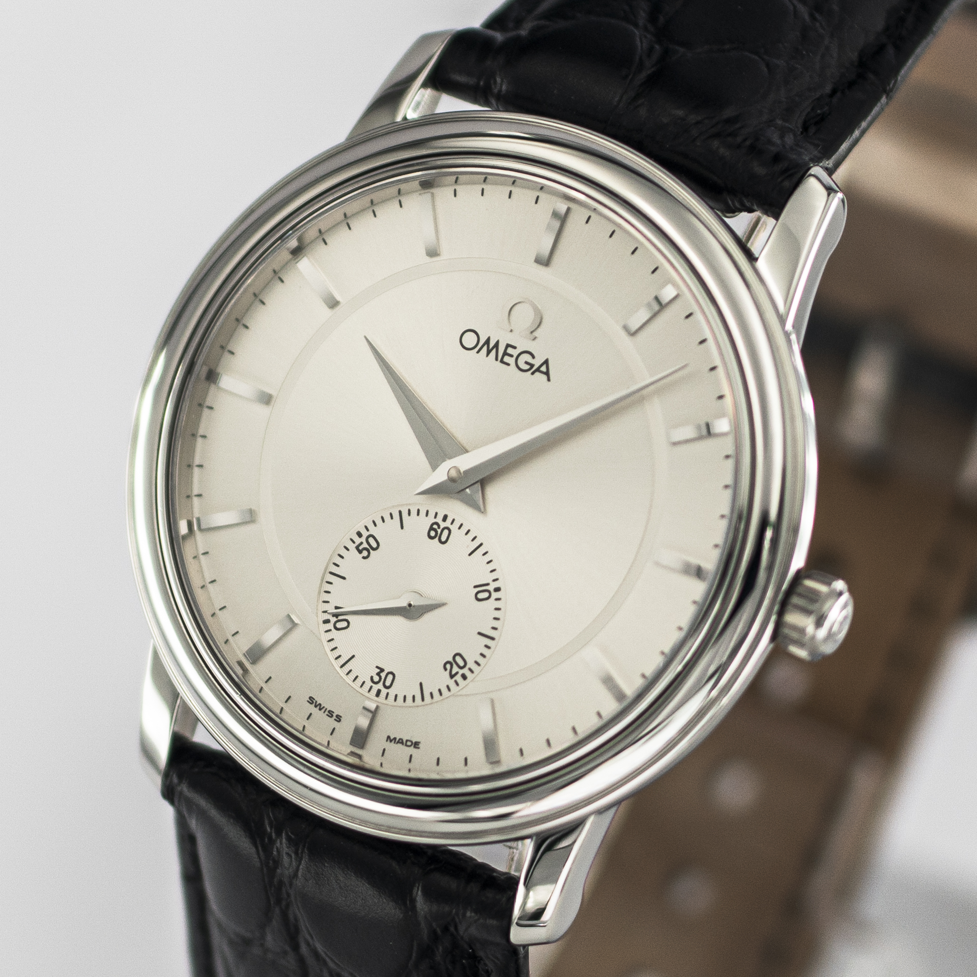 1626_marcels_watch_group_wristwatch_1998_vintage_omega_125.0150_de_ville_prestige_dial_04