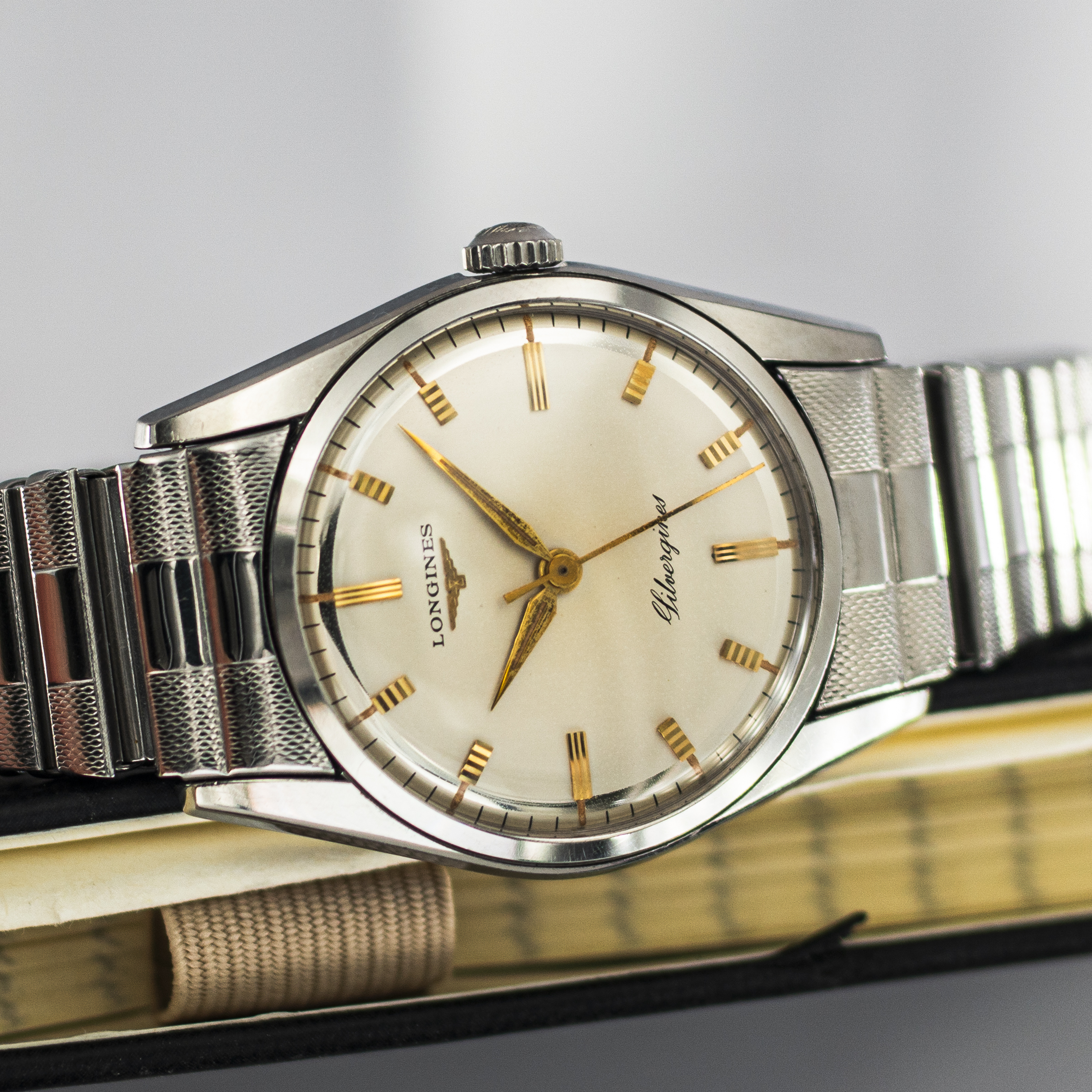 1628_marcels_watch_group_wristwatch_1957_vintage_longines_9100_4_silvergines_dial_16