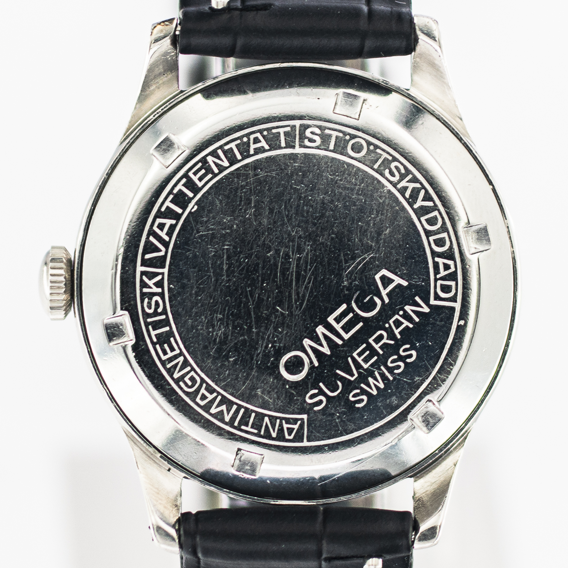 1638_marcels_watch_group_wristwatch_1947_vintage_omega_2400_5_suveran_caseback_04