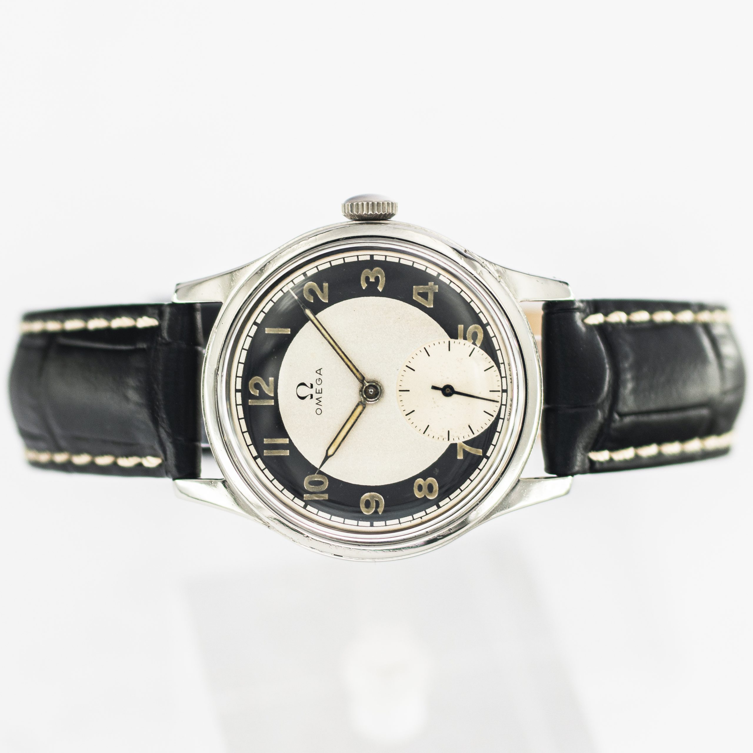 1638_marcels_watch_group_wristwatch_1947_vintage_omega_2400_5_suveran_dial_09