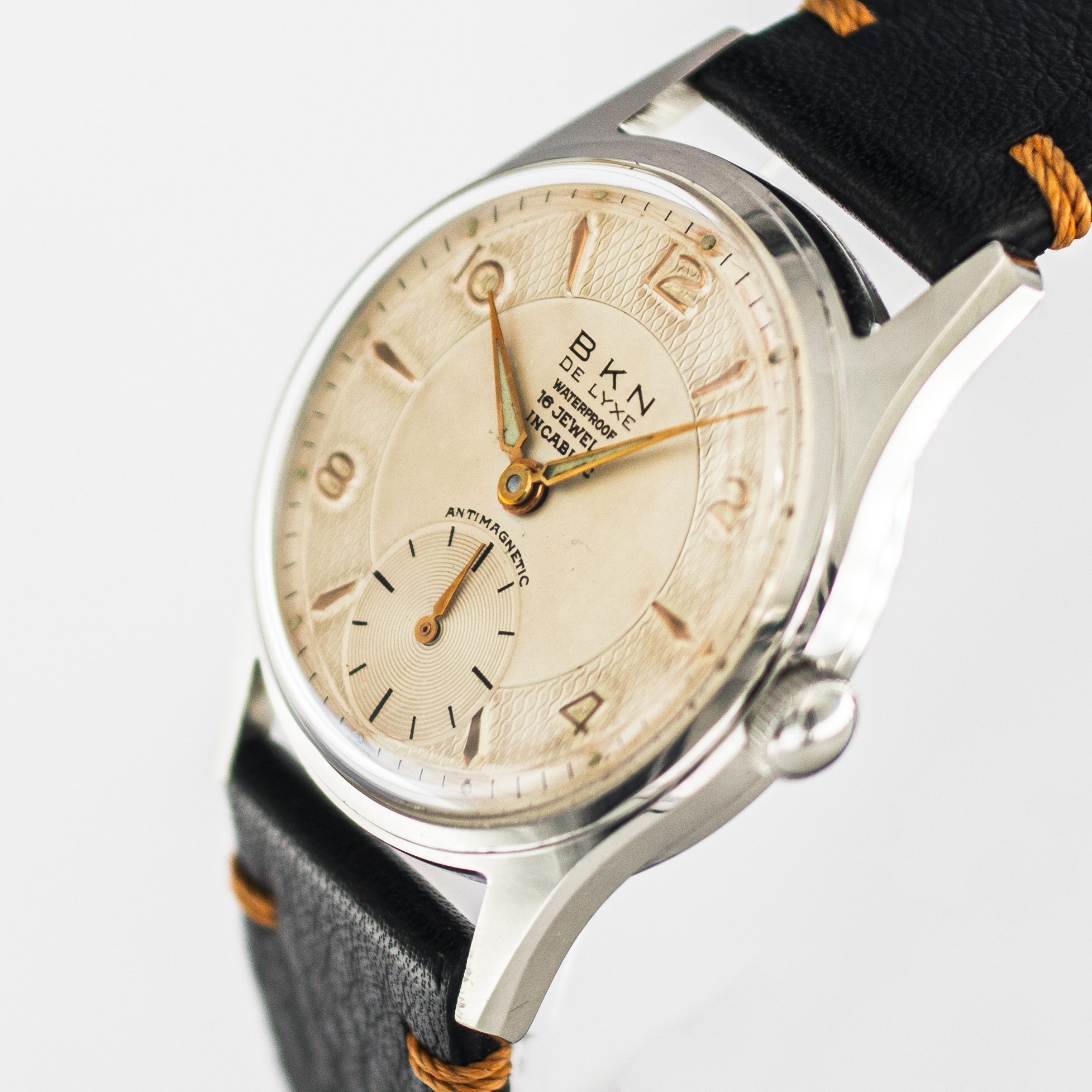 1635_marcels_watch_group_vintage_wristwatch_1960s_bkn_8164_de_lyxe_dial_05