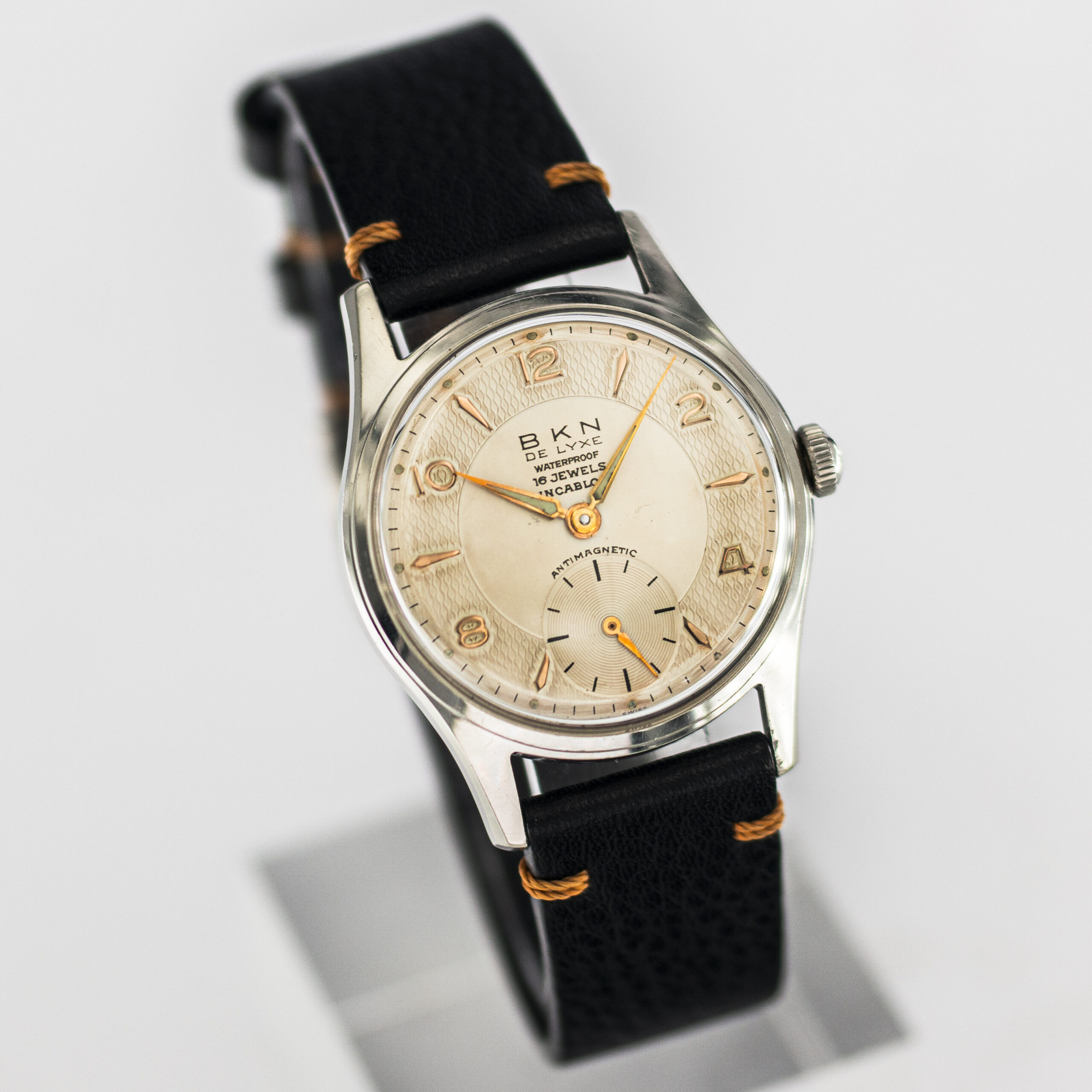 1635_marcels_watch_group_vintage_wristwatch_1960s_bkn_8164_de_lyxe_dial_07