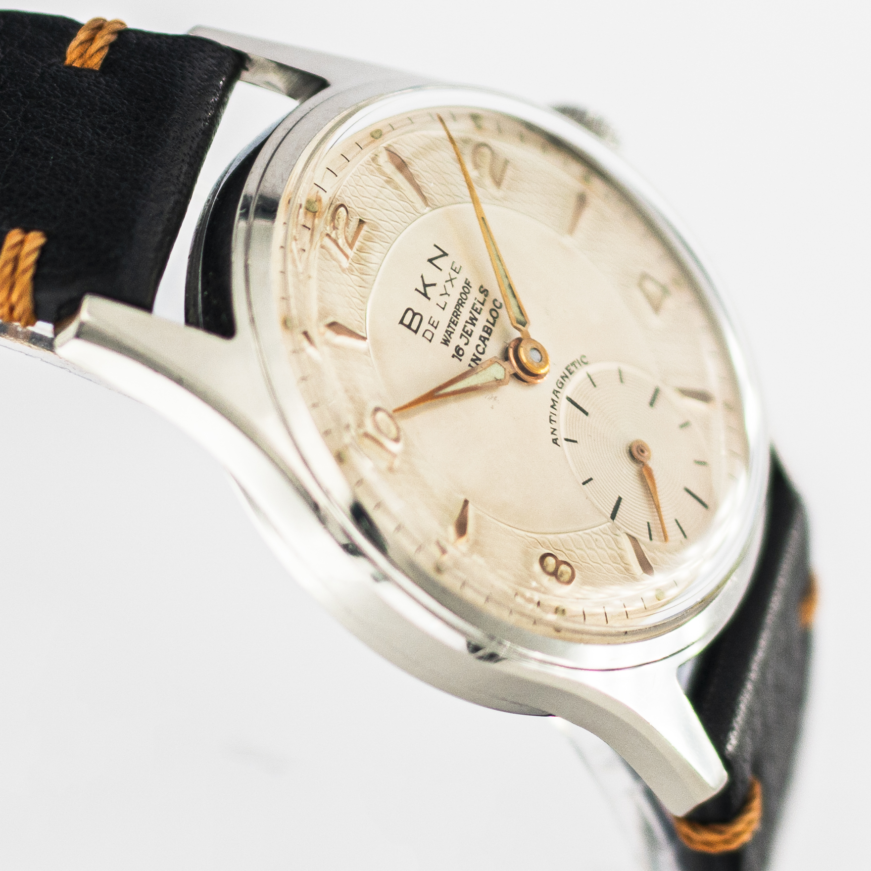1635_marcels_watch_group_vintage_wristwatch_1960s_bkn_8164_de_lyxe_dial_09